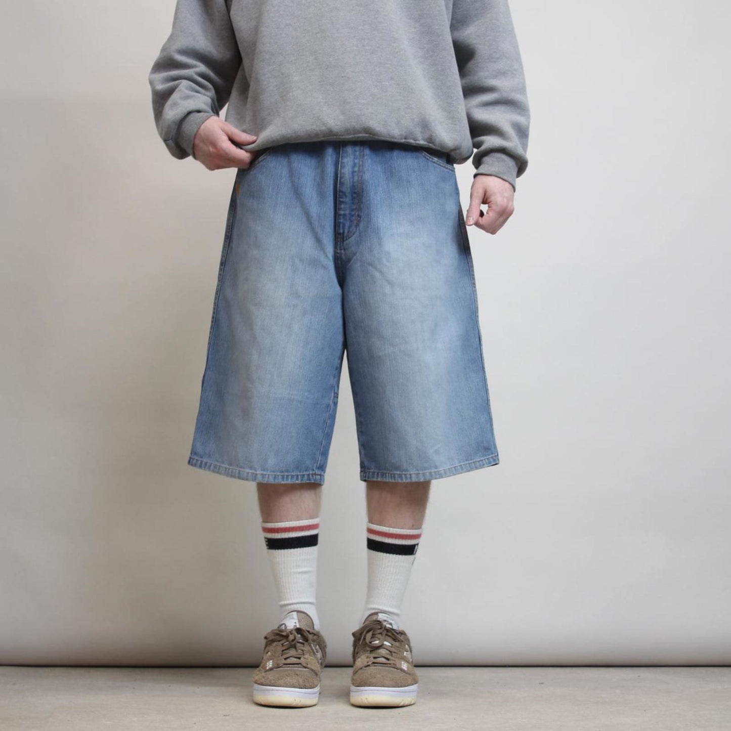 Baggy Mongoose denim shorts W34 long wide leg 90s style skater jorts tape detailing