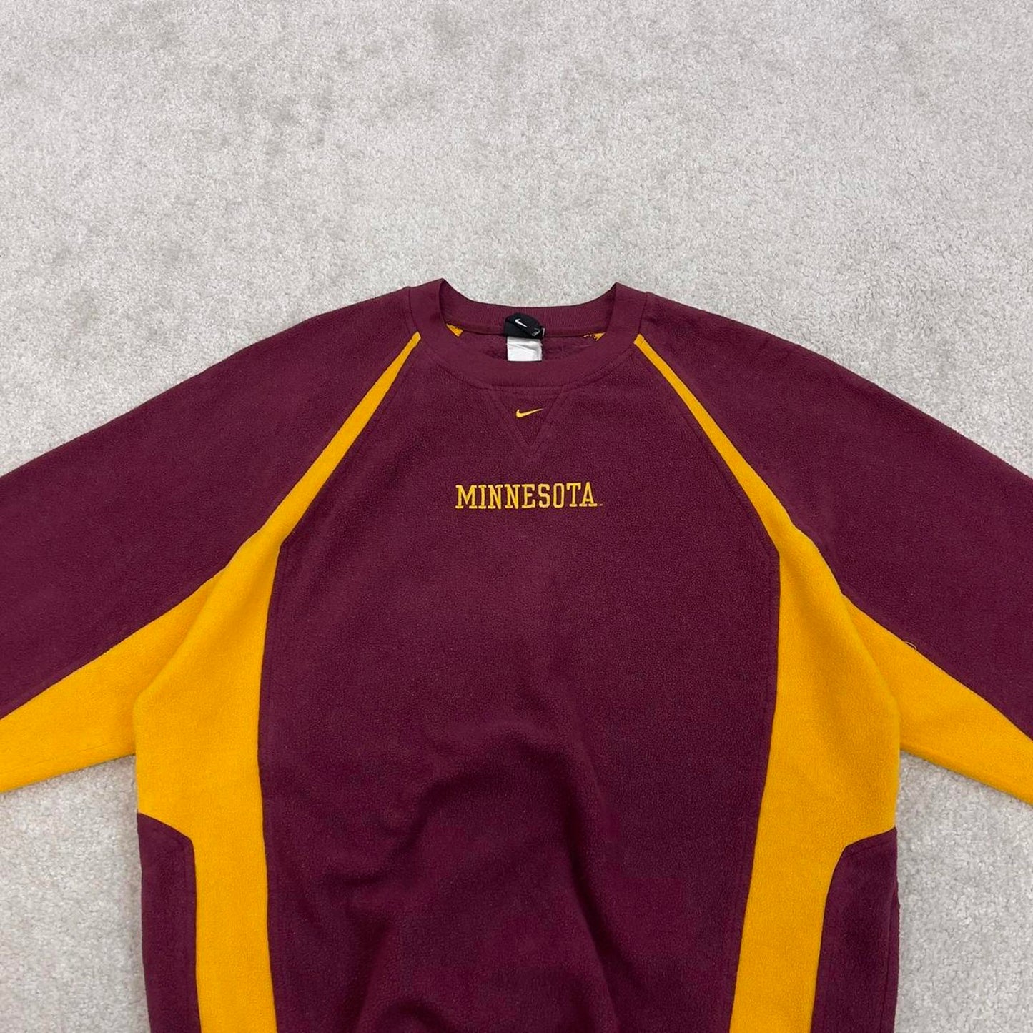 Burgundy Nike Team technical pullover fleece L women's embroidered swoosh logo Minnesota autumn y2k
