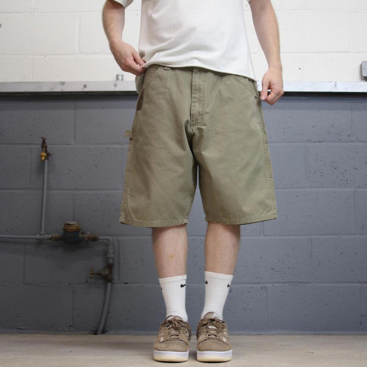 Khaki Wrangler carpenter Jorts W36