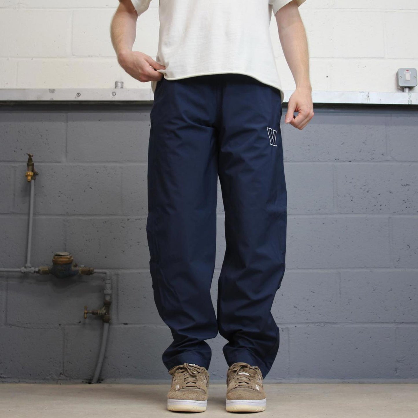 Navy Nike trackies S