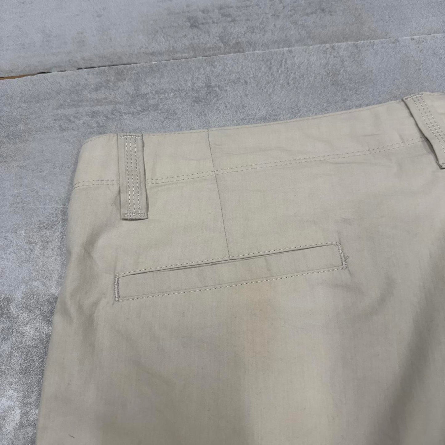 Dockers cargo shorts W40