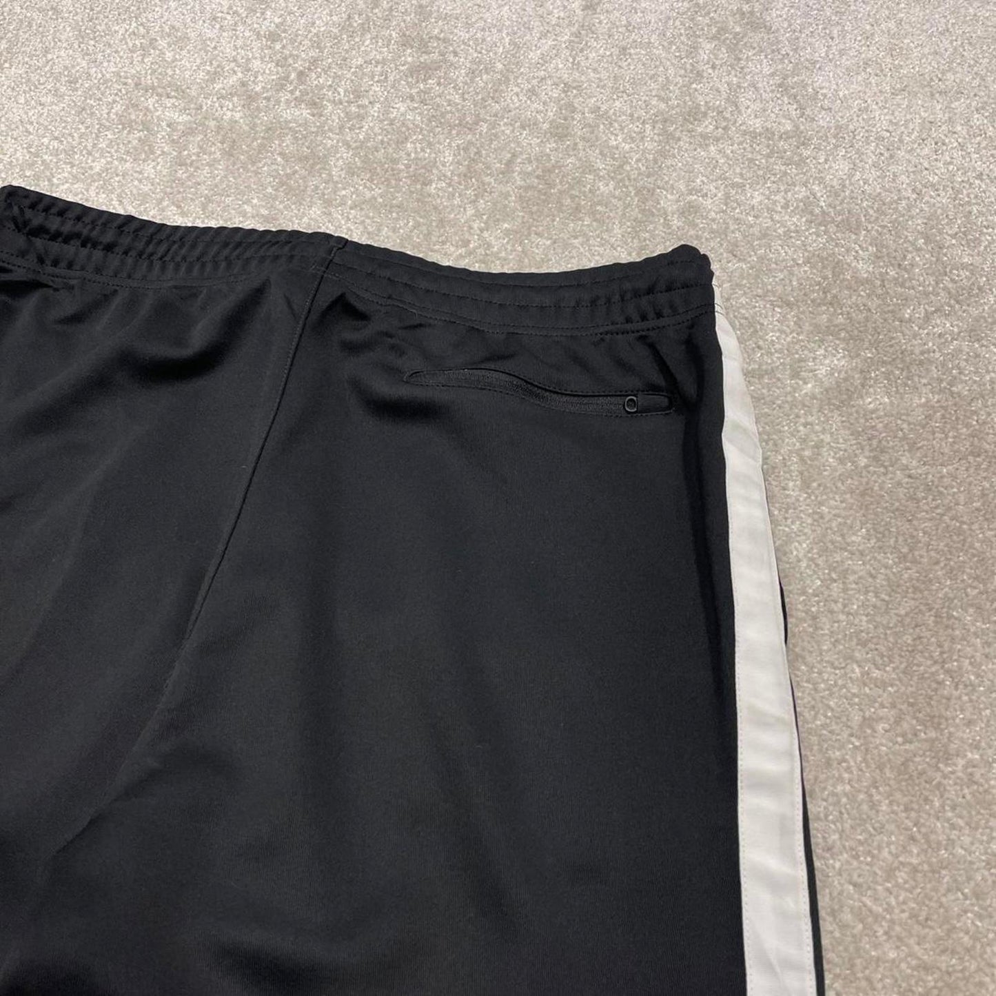 Black Nike trackies XL y2k style joggers print Swoosh logo gym wear track pants