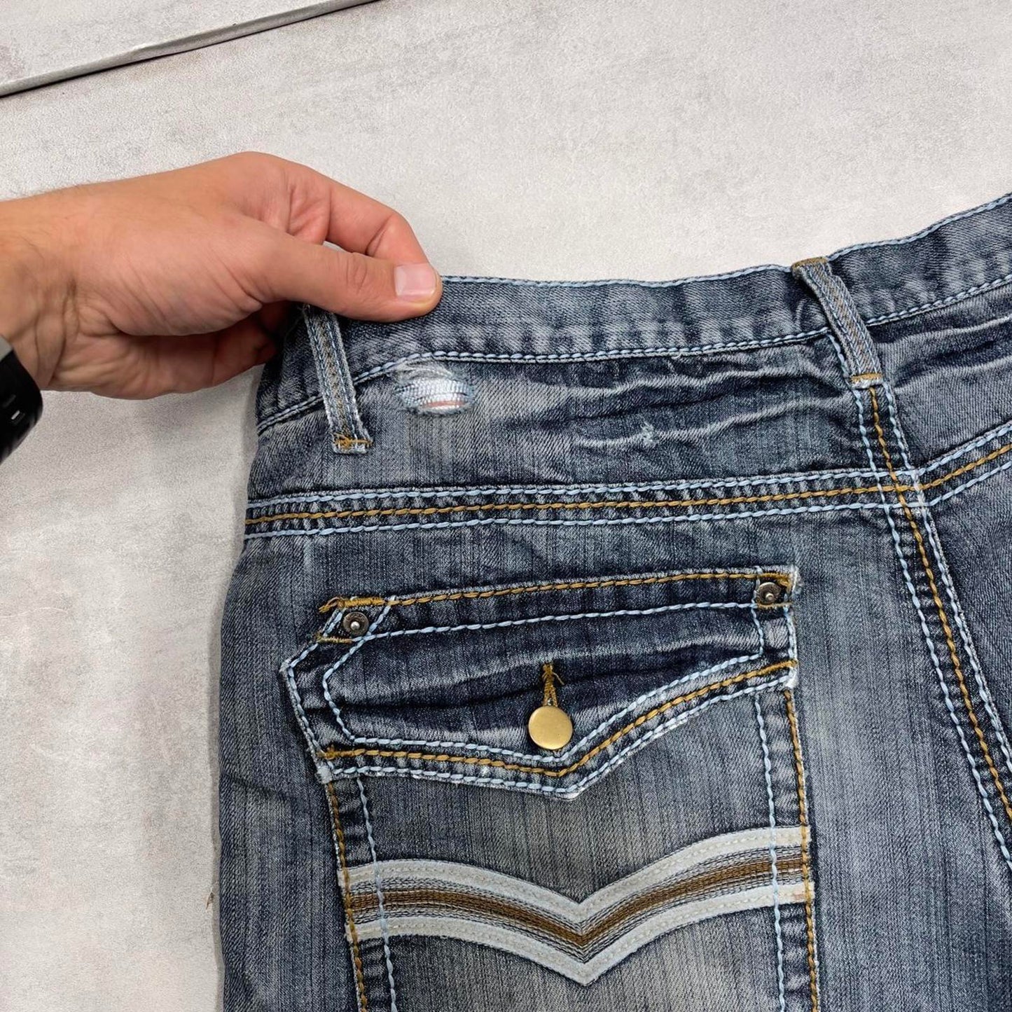 Blue embroidered Chams jorts W40