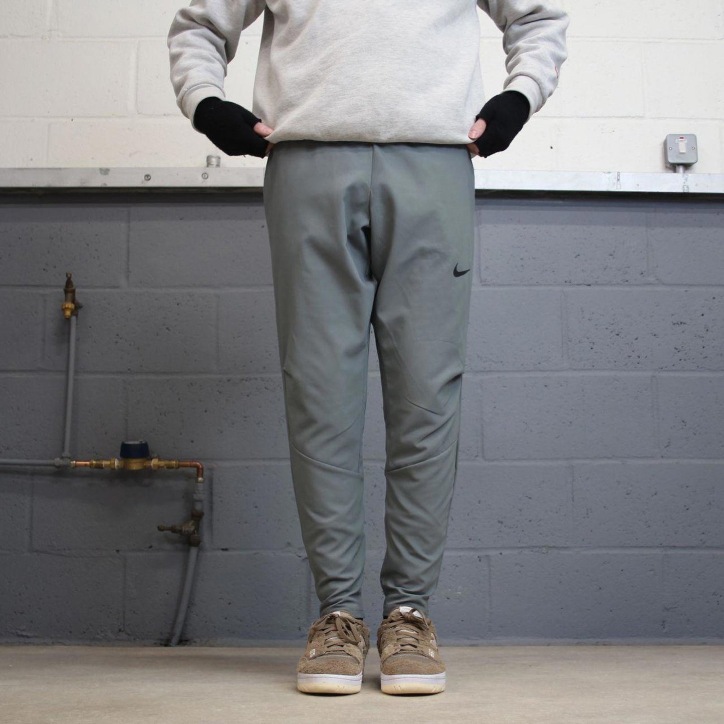 Y2k Nike tracksuit bottoms Dri-Fit Medium grey sportswear track pants gym wear trackies joggers