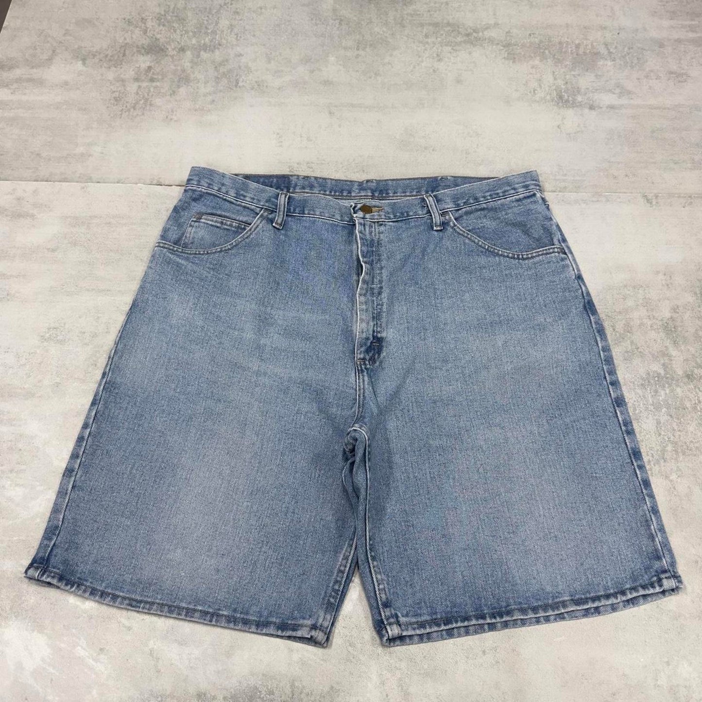 Loose Wrangler jorts W40