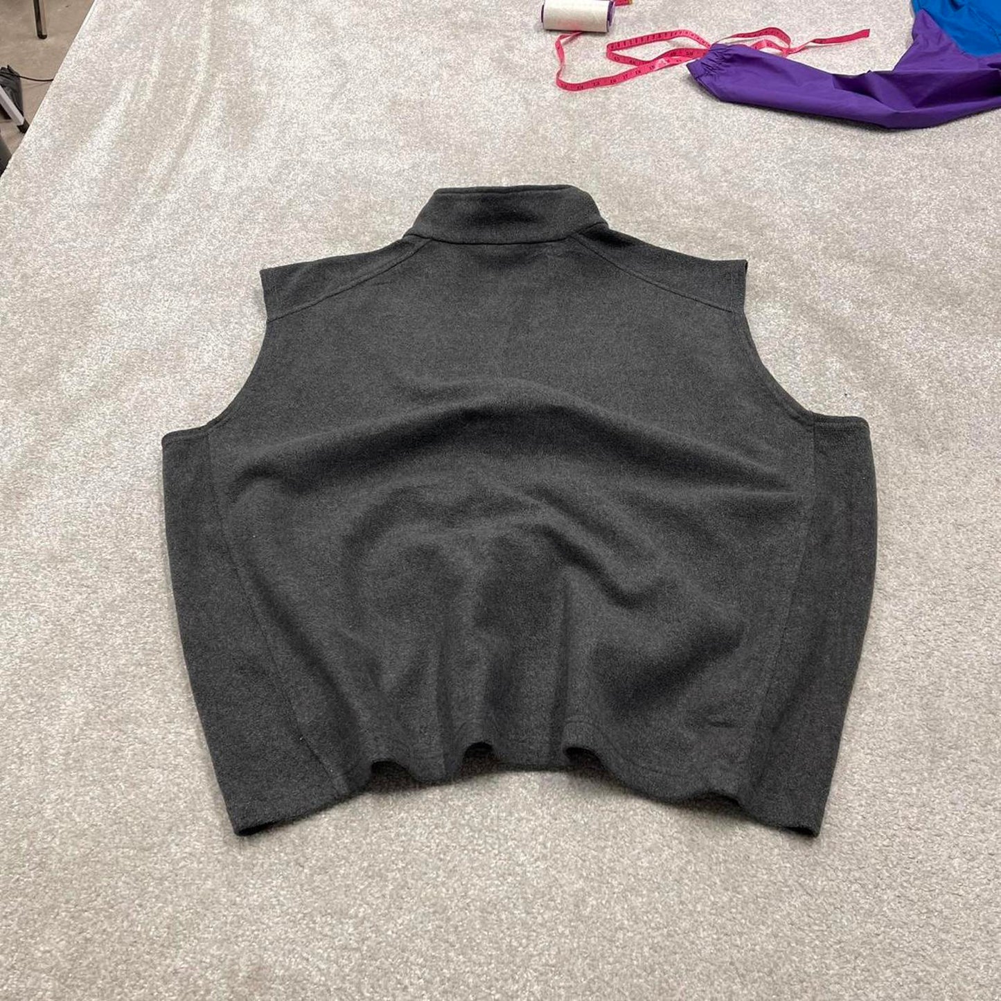 Grey Columbia technical fleece gilet XXL full zip up y2k style autumn