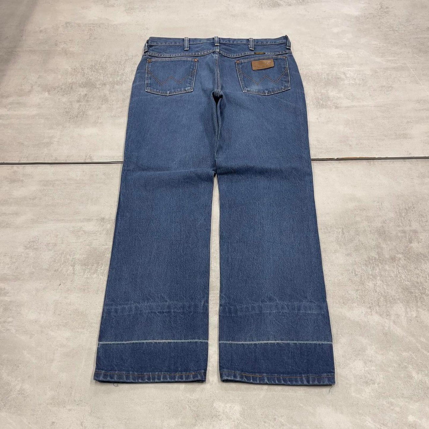 Vintage blue Wrangler jeans W34L30