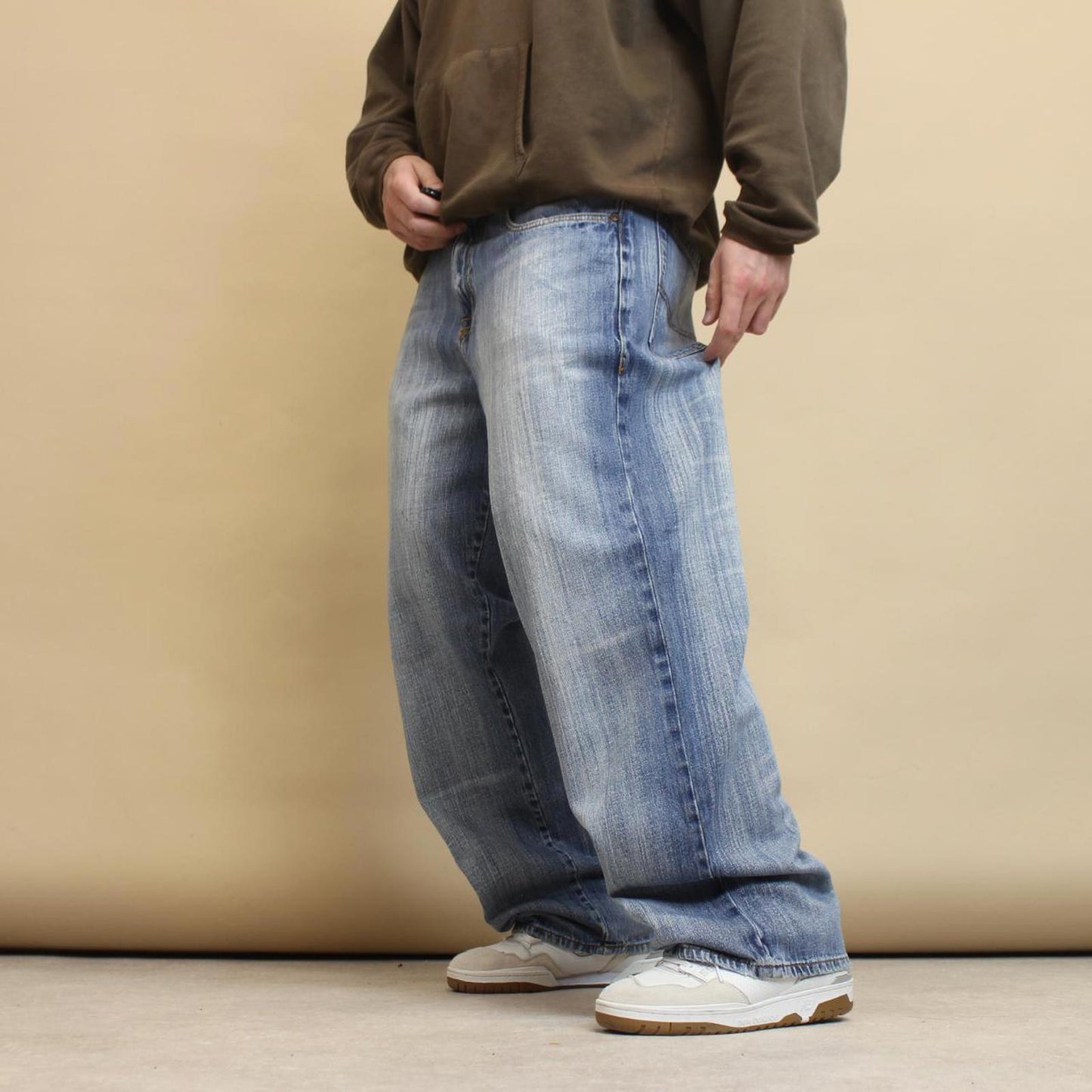 Blue baggy Request jeans W34L32