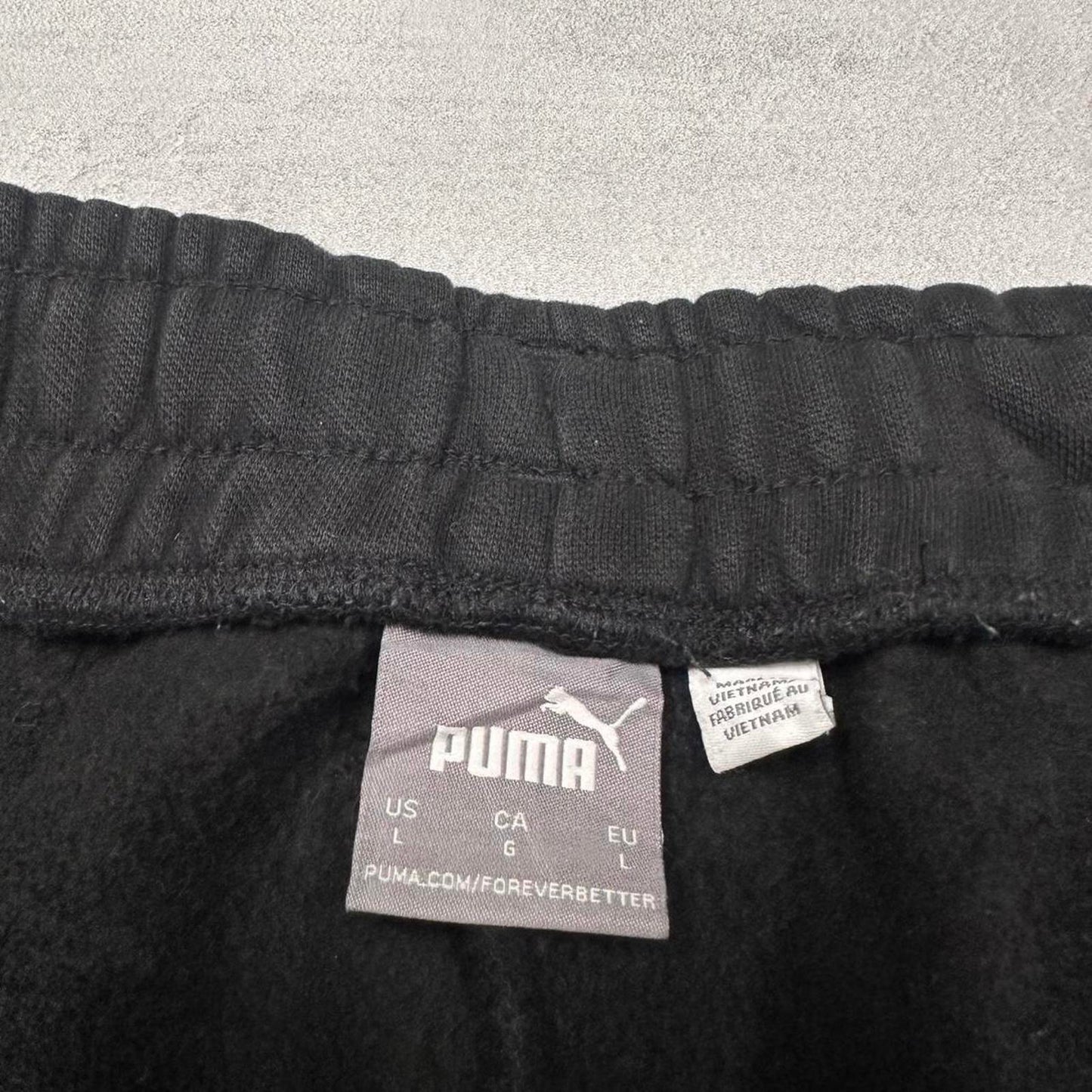 Loose Y2k Black Puma joggers L