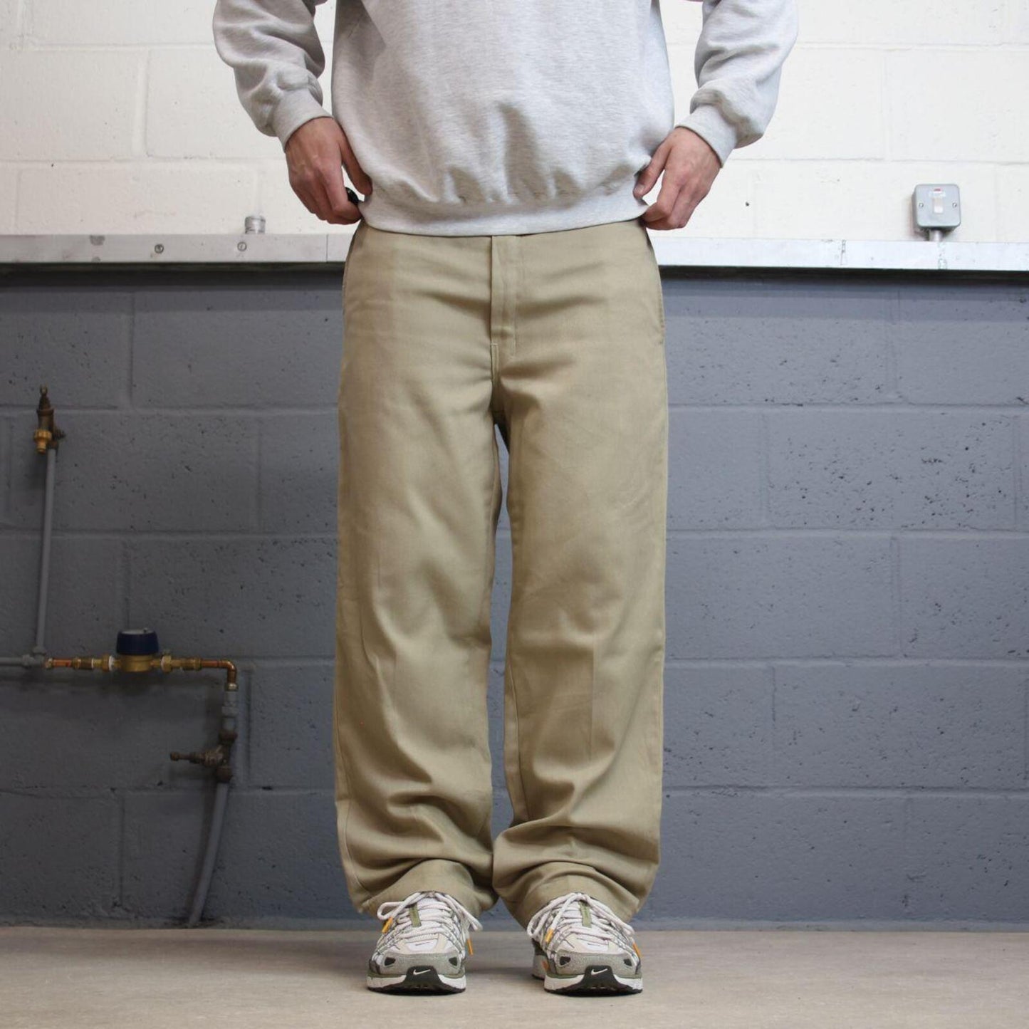 Dickies 874 skater work pants khaki W38L30 Loose original fit chino style skate trousers