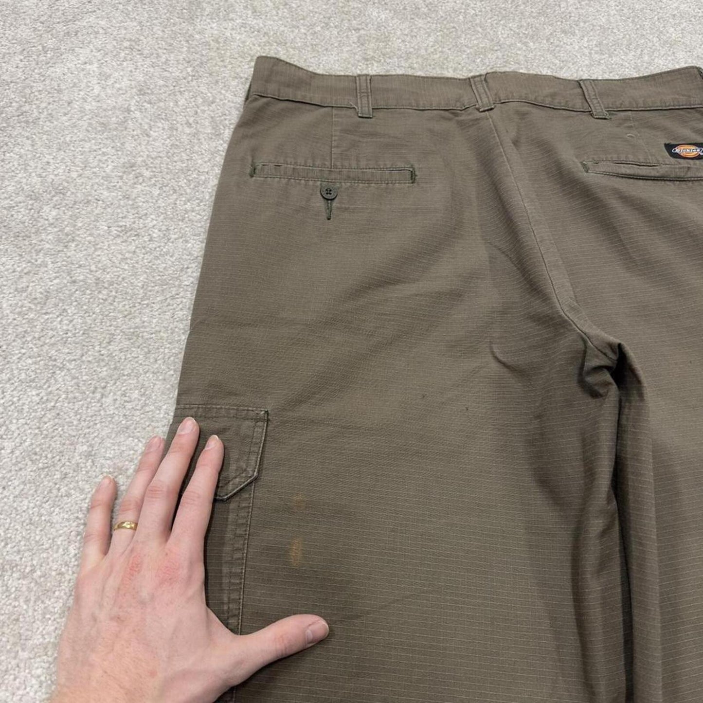 Dickies loose cargo shorts faded green Chino style skater shorts loose leg festival