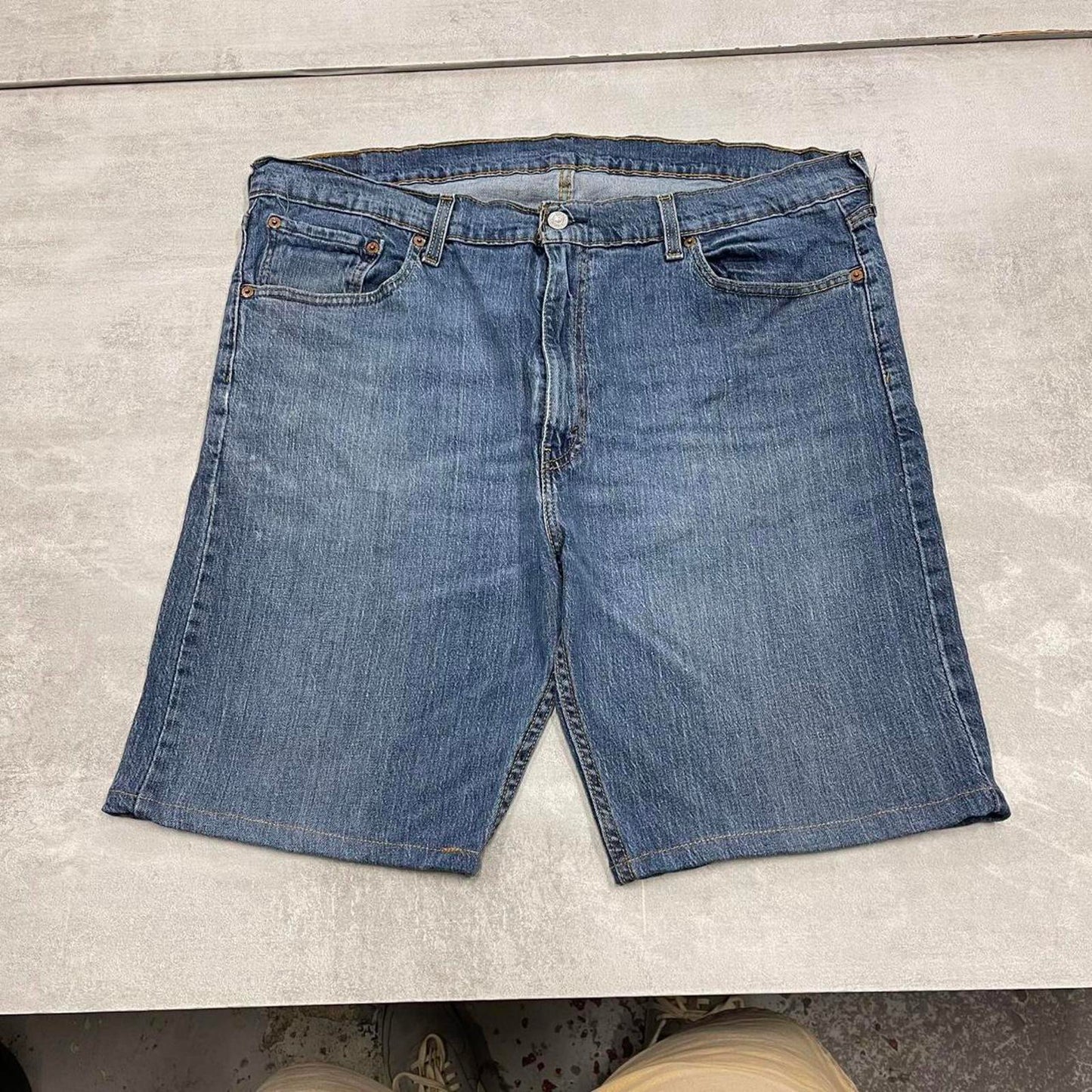 Mens Levi’s 505 jorts W40