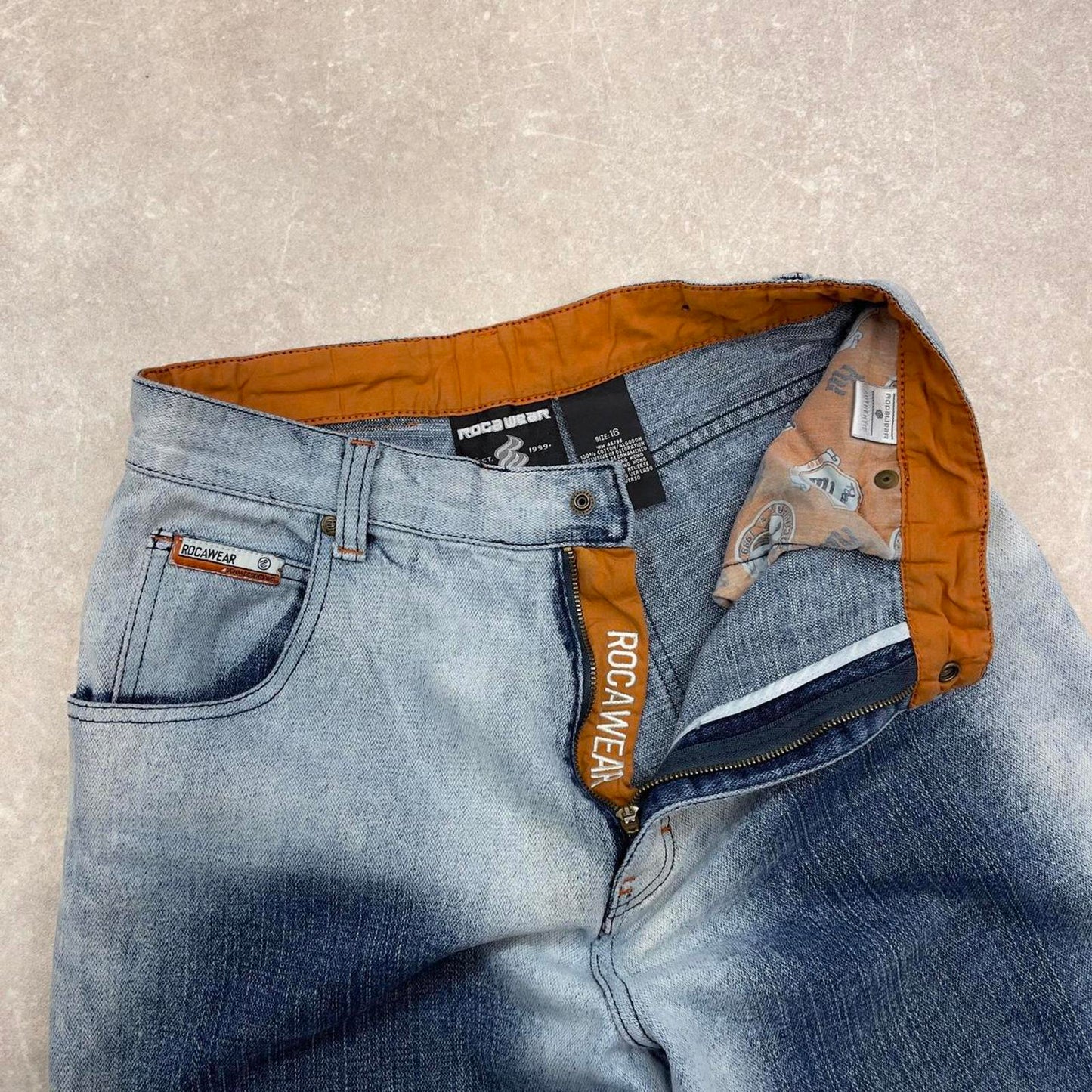 Blue Rocawear jeans size 16 W28L30 embroidered y2k style pants