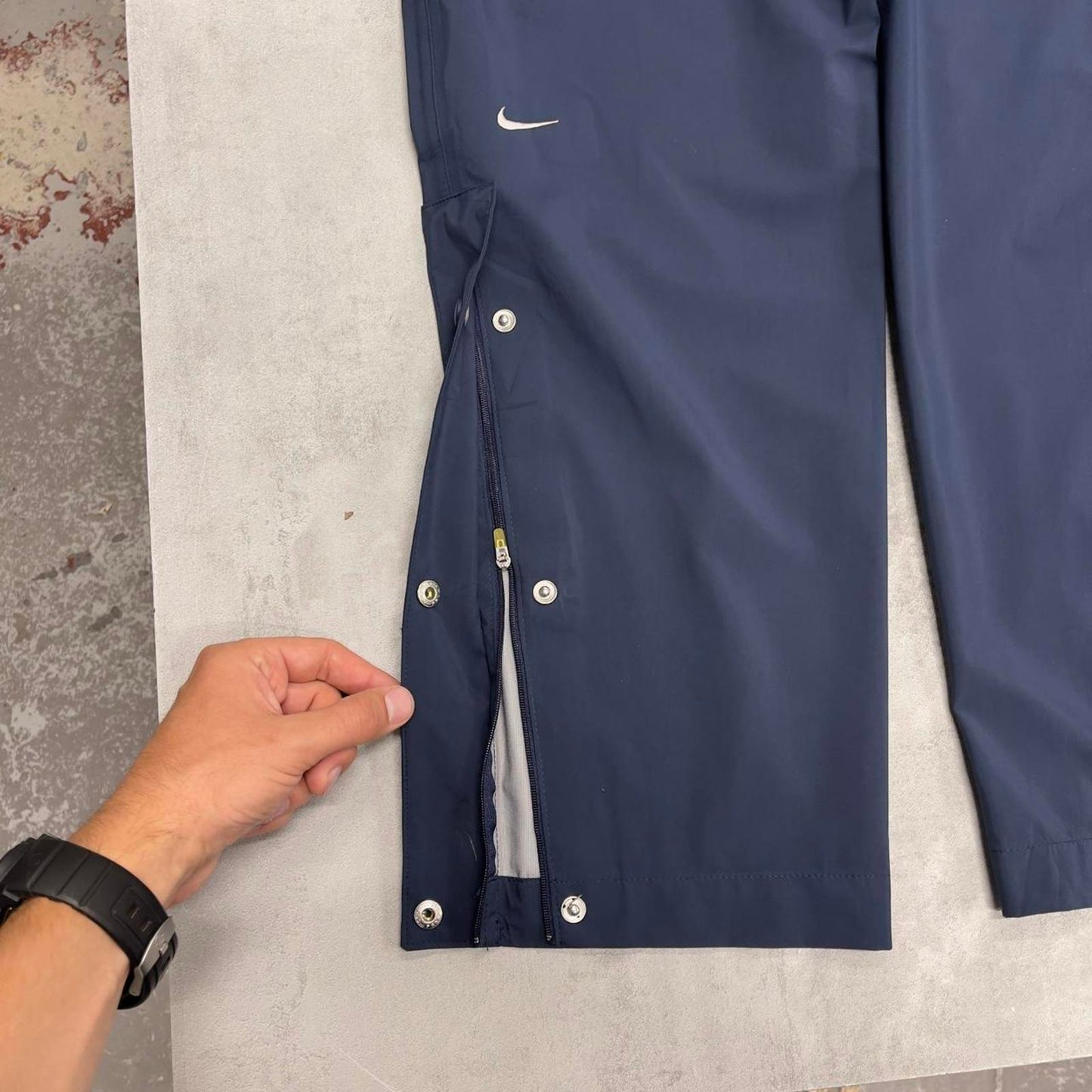 Navy Nike trackies S
