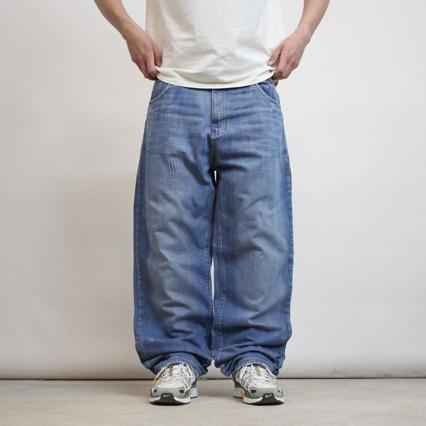 Baggy Ruff Ryders jeans W36L32 blue loose fit denim embroidered design 90s y2k style skater jeans