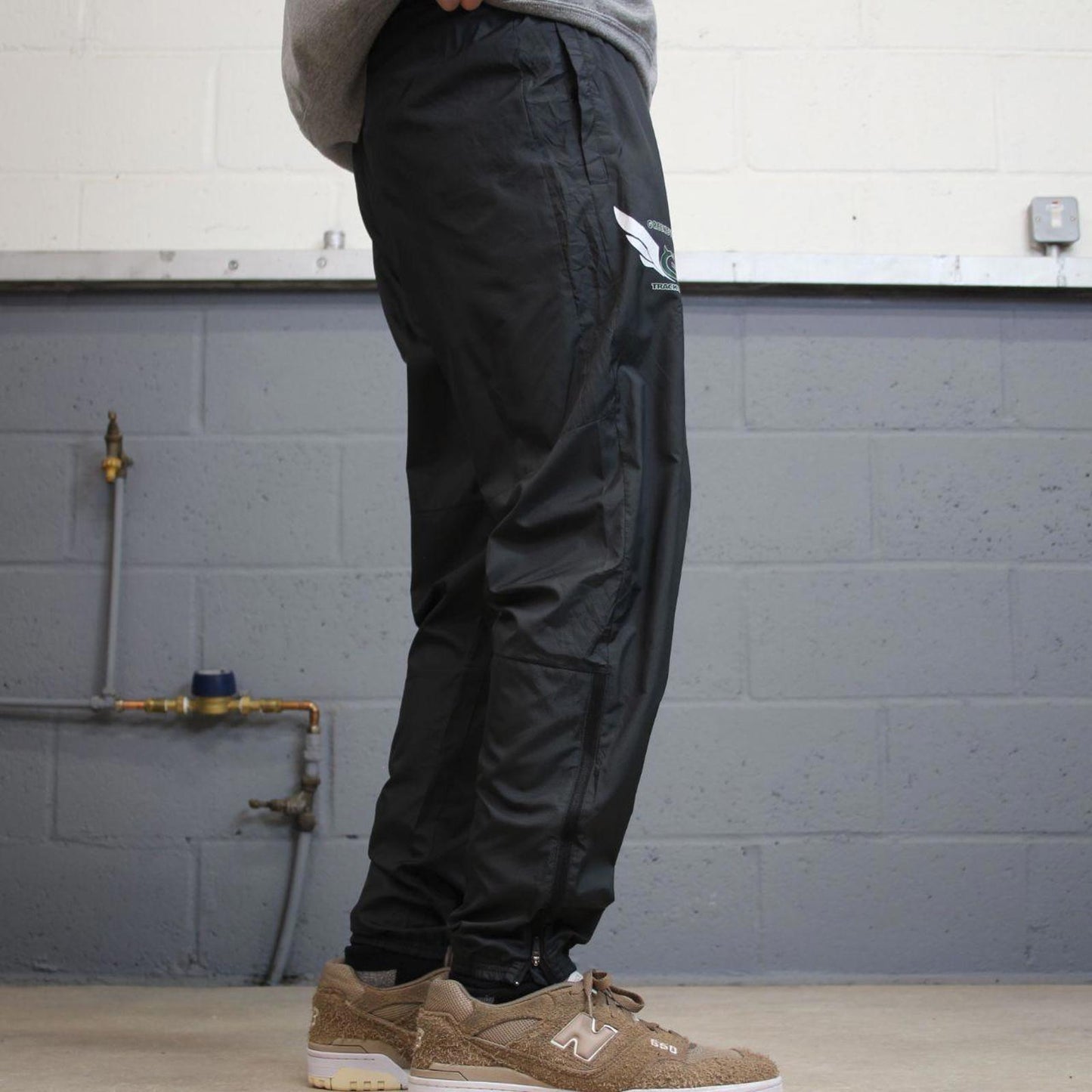 Vintage y2k Nike tracksuit bottoms grey Floaty leg unlined print gym wear track pants