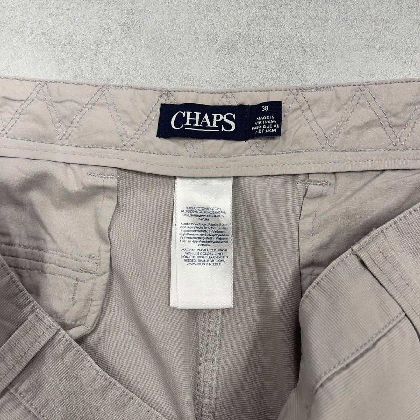 Baggy CHAPS cargo shorts W38
