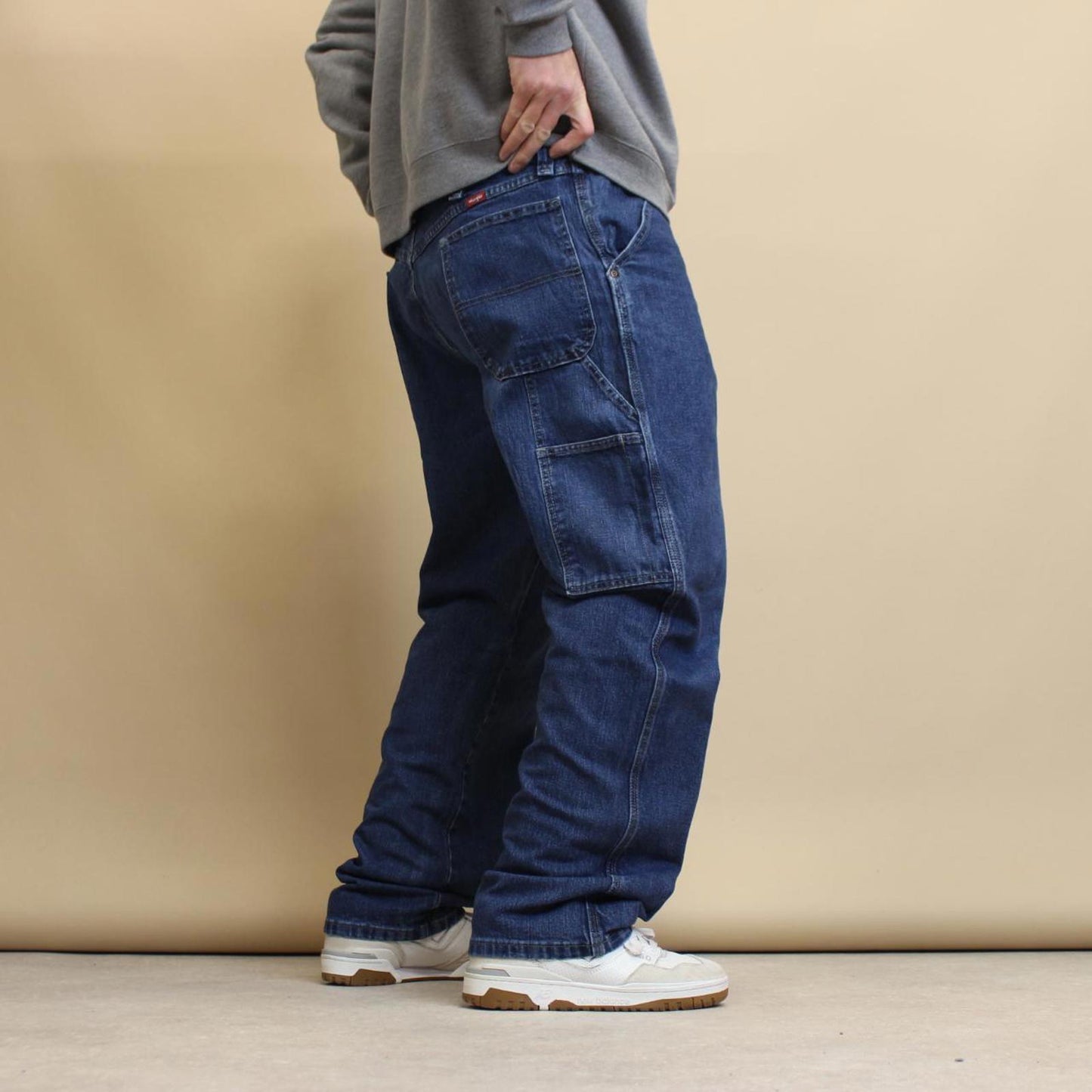 Blue loose Wrangler carpenter jeans W38 L32