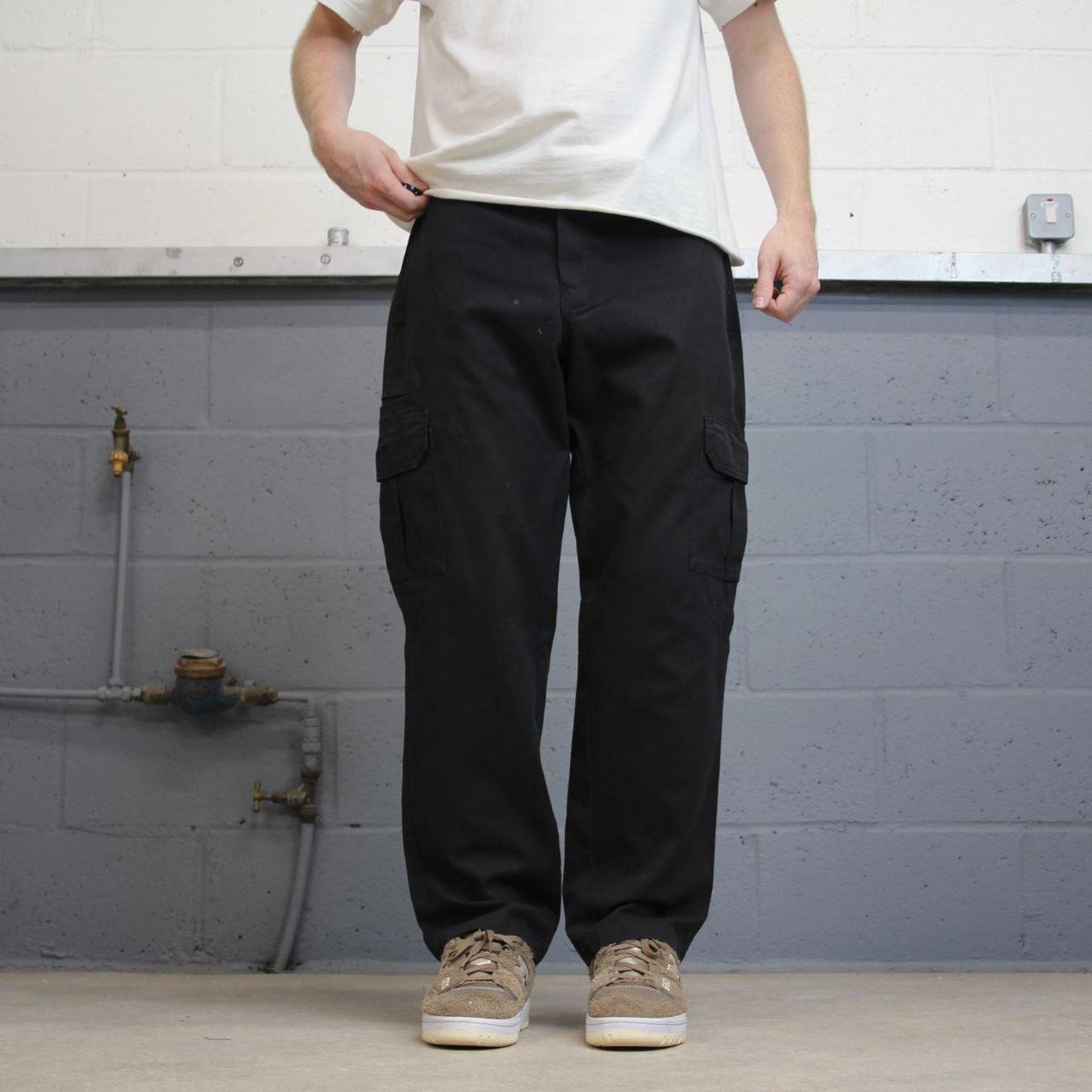 Loose Dickies cargo trousers W36L30 black chino style skater cargo pants