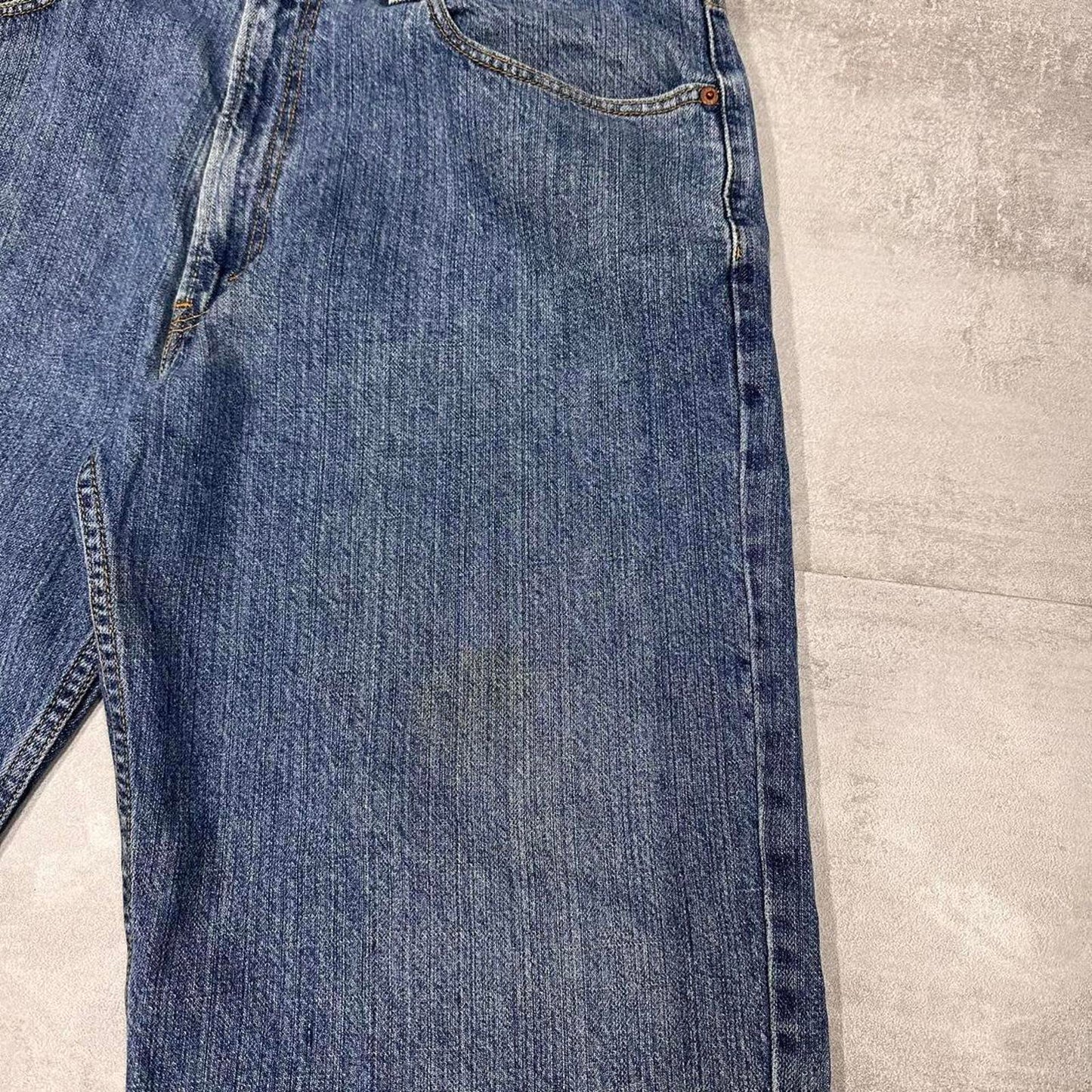 Blue baggy Levi's 550 jeans W38L30 loose denim