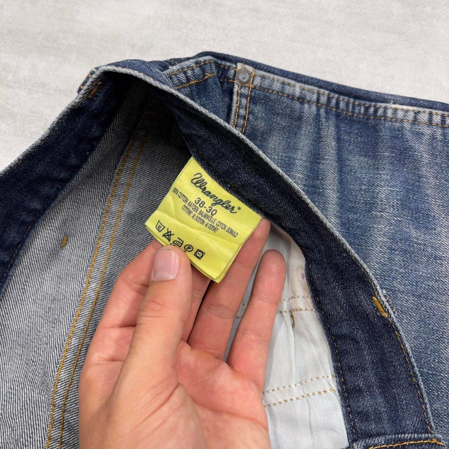 Vintage blue Wrangler jeans W38L30