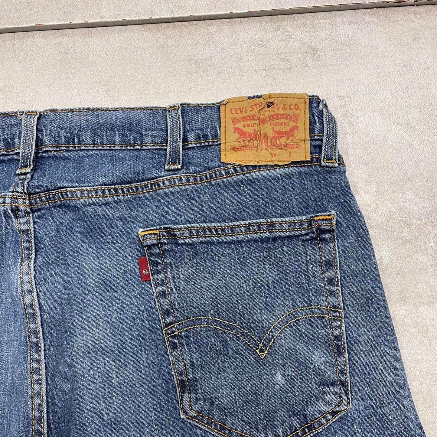 Mens Levi’s 505 jorts W40