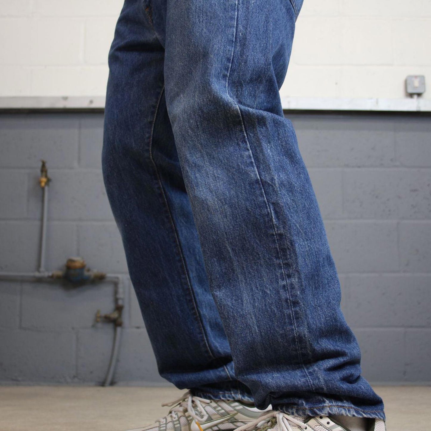 Blue Levis 505 jeans W36L30 loose straight leg y2k style pants red tab logo