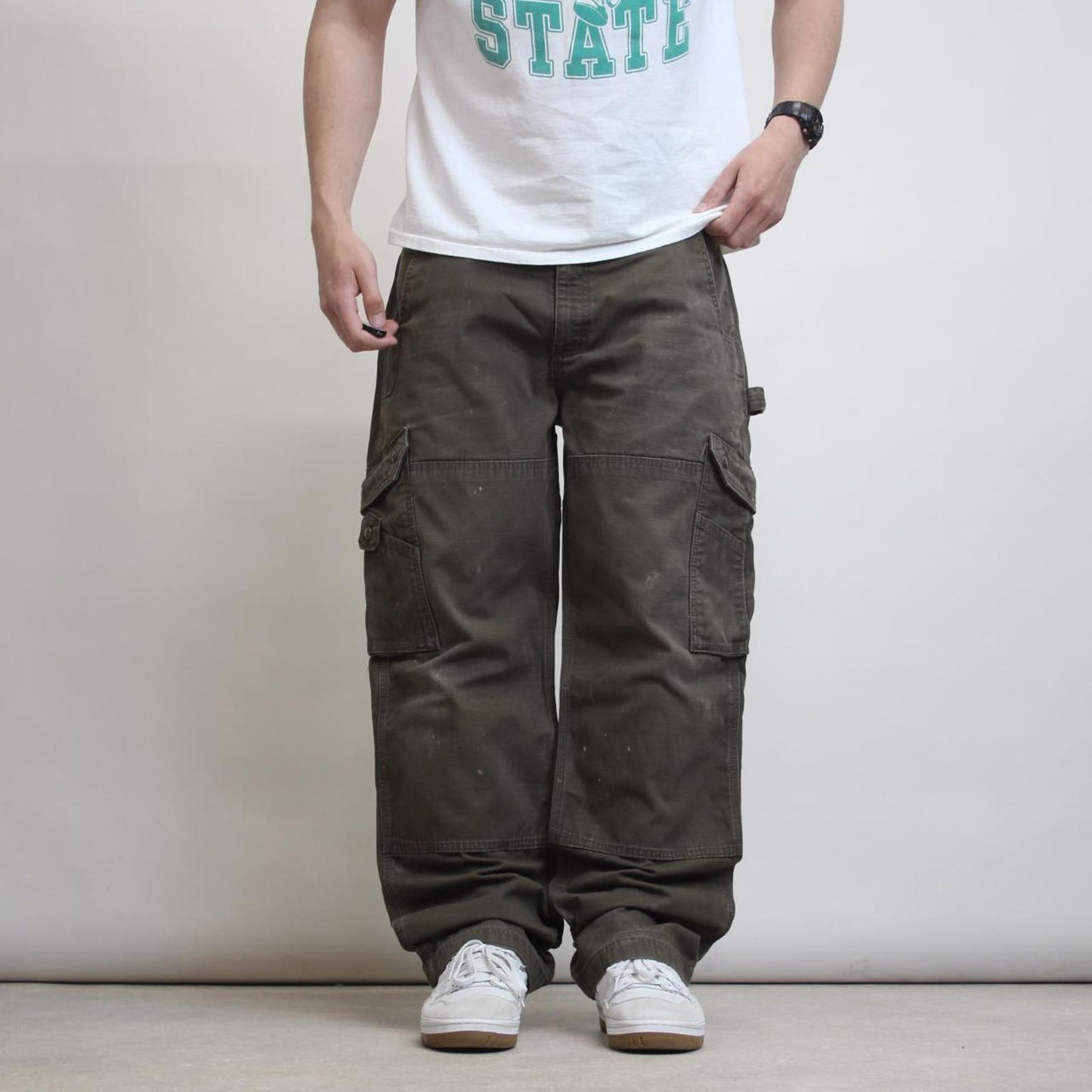 Carhartt carpenter pants W38 L32 khaki canvas 90s style skater cargo trousers utility pockets