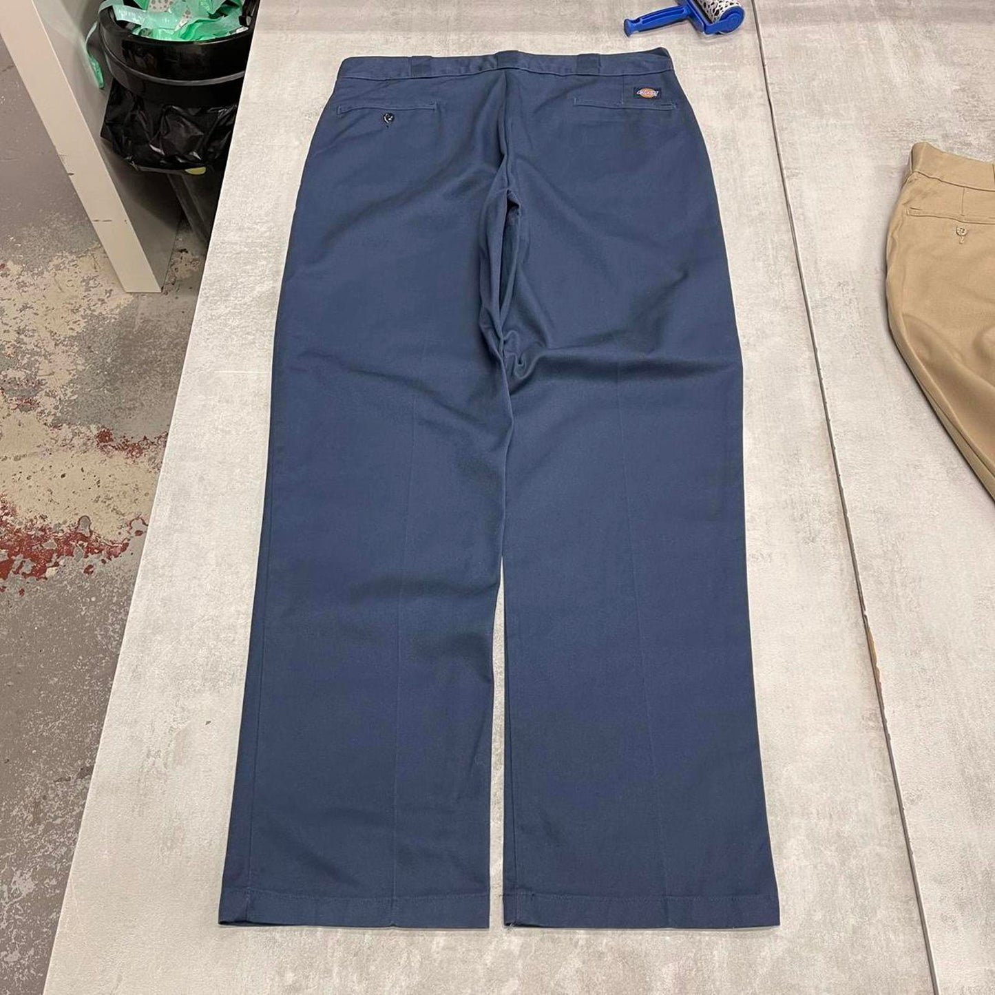 Navy vintage Dickies pants W36 L32 twill style chino pants skater