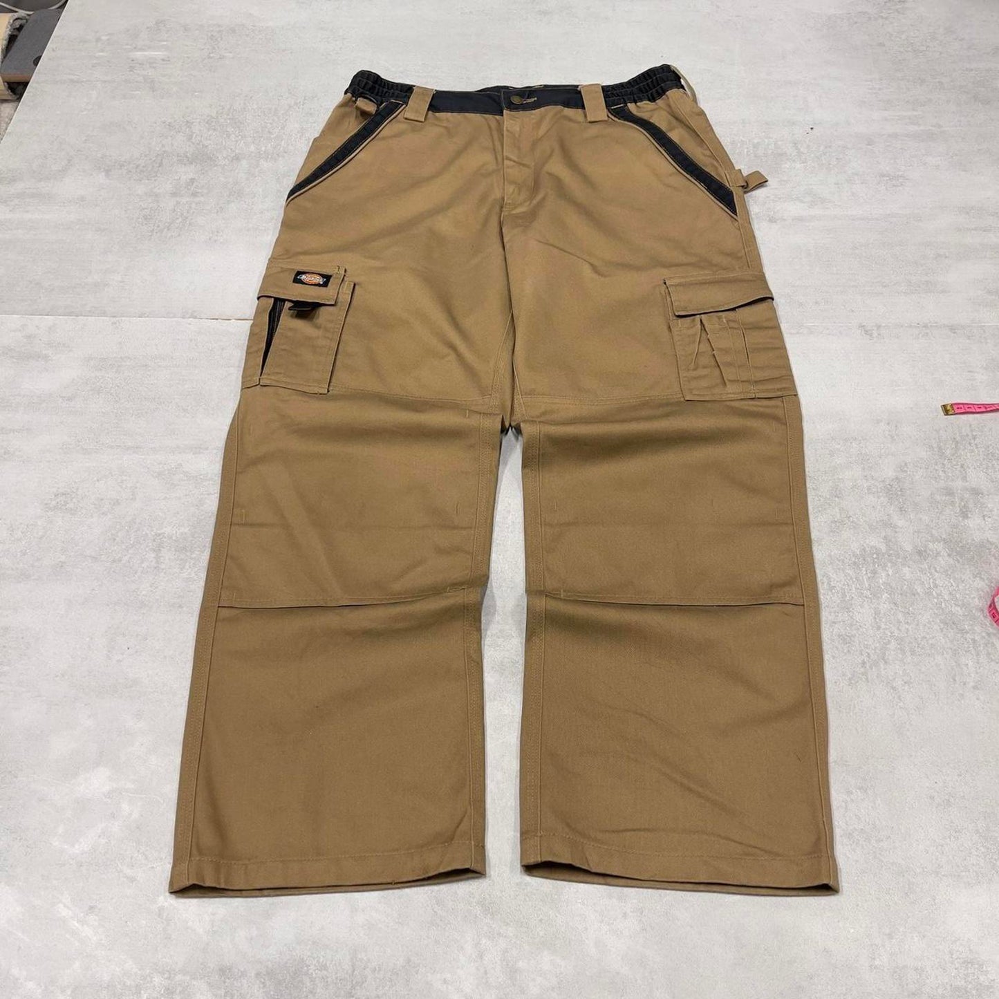 Baggy Dickies cargo trousers W36L30 khaki loose skater style cargo pants utility pockets