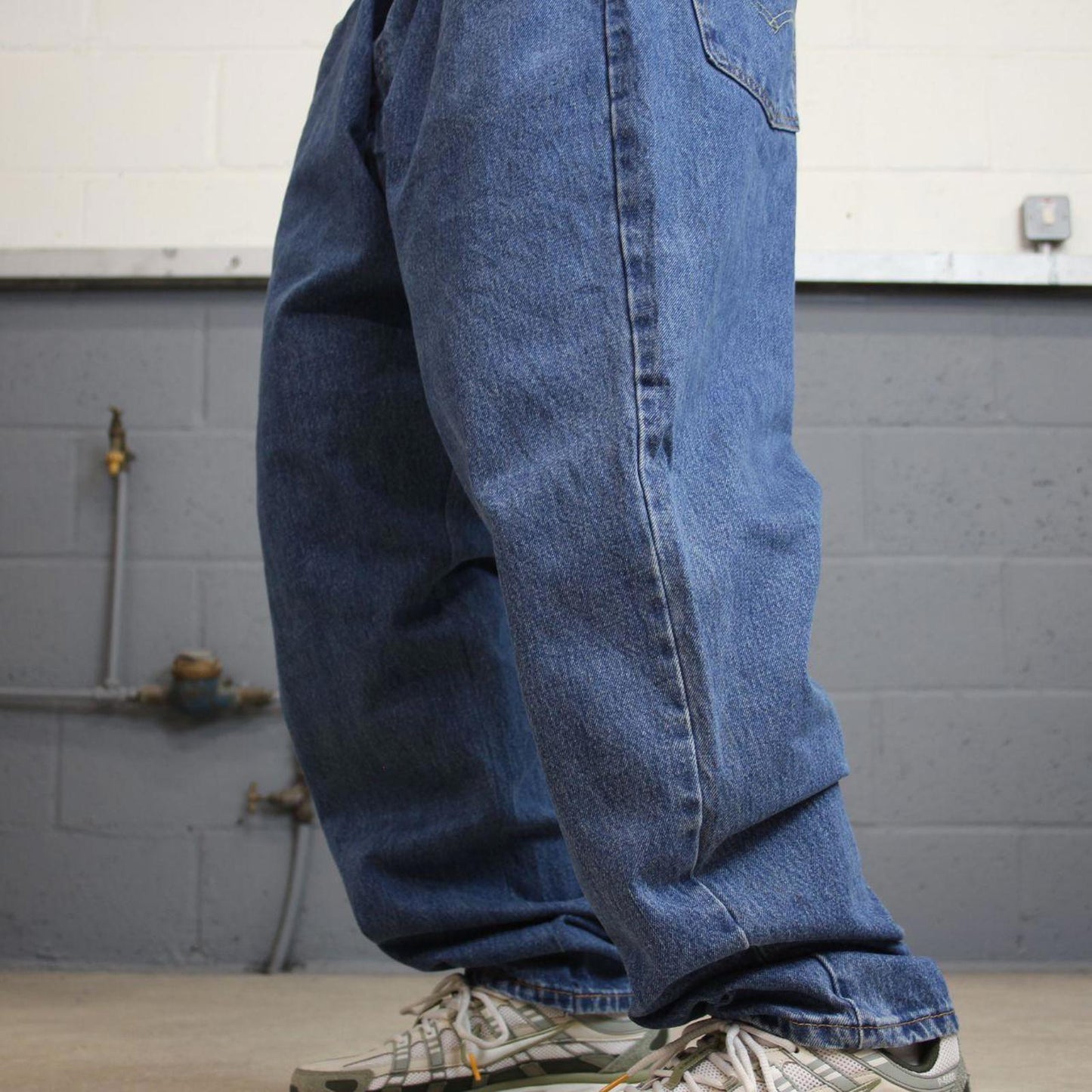 Levis 550 jeans W52L32 blue loose 90s relaxed style skater jeans red tab logo