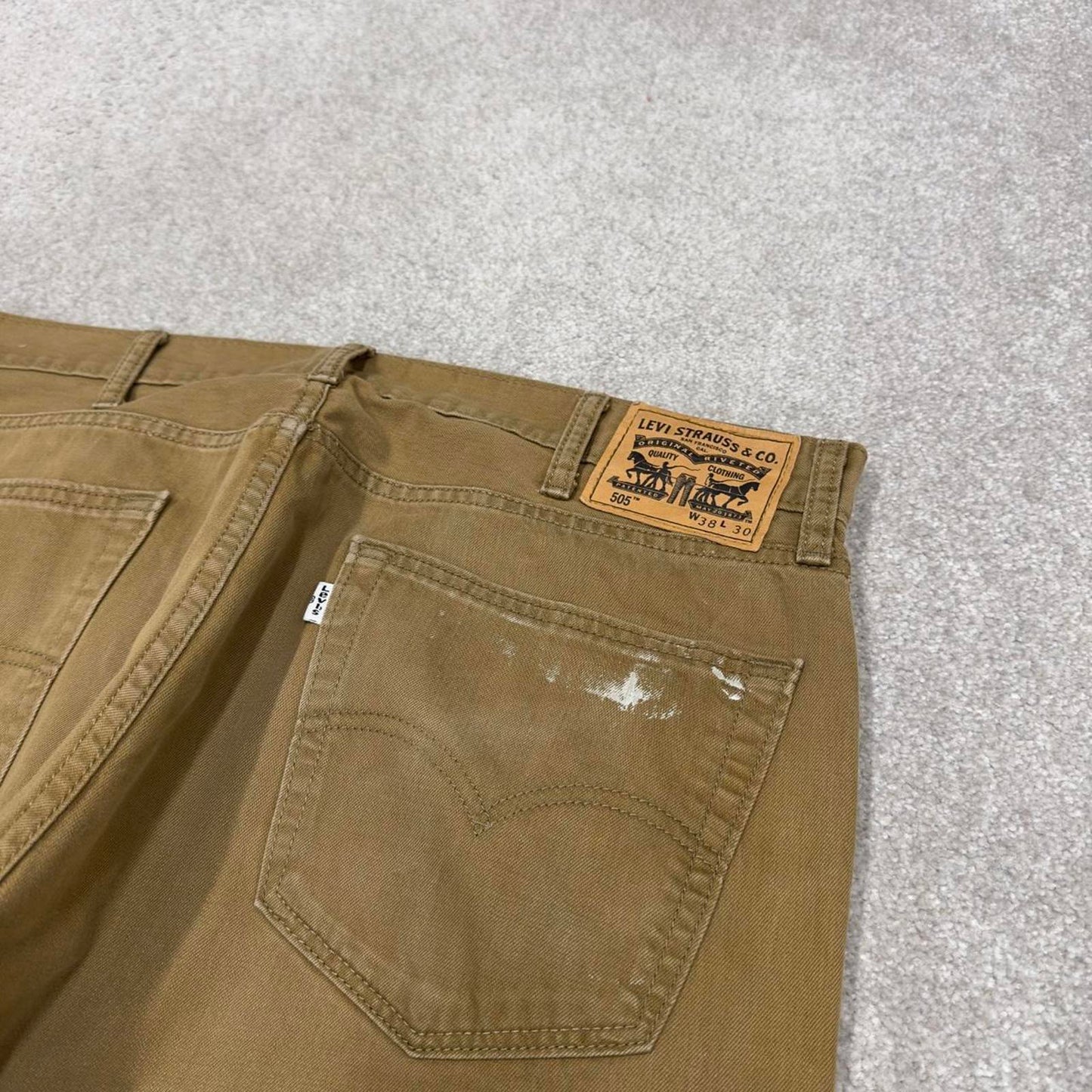 Vintage y2k Levis 505 jeans tan Casual style 5 pocket 100% cotton pants