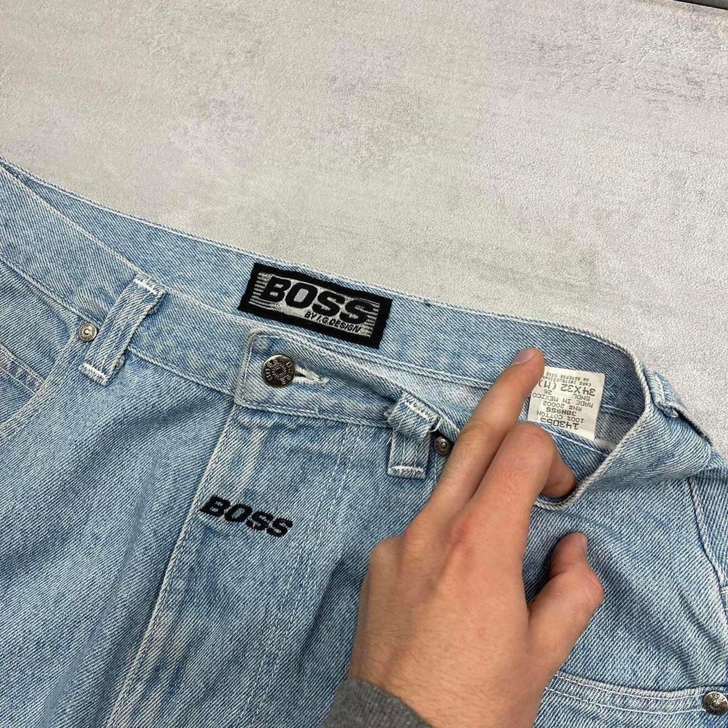 Vintage baggy BOSS jeans W33 L28