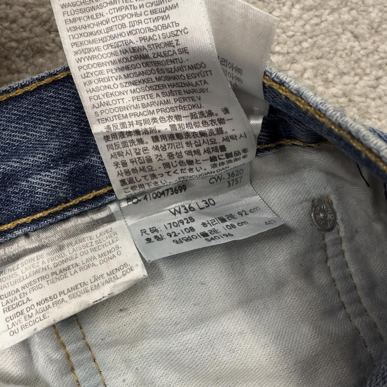 Levi’s 505 jeans Y2K blue denim Levi’s straight leg 2000s style pants red tab logo