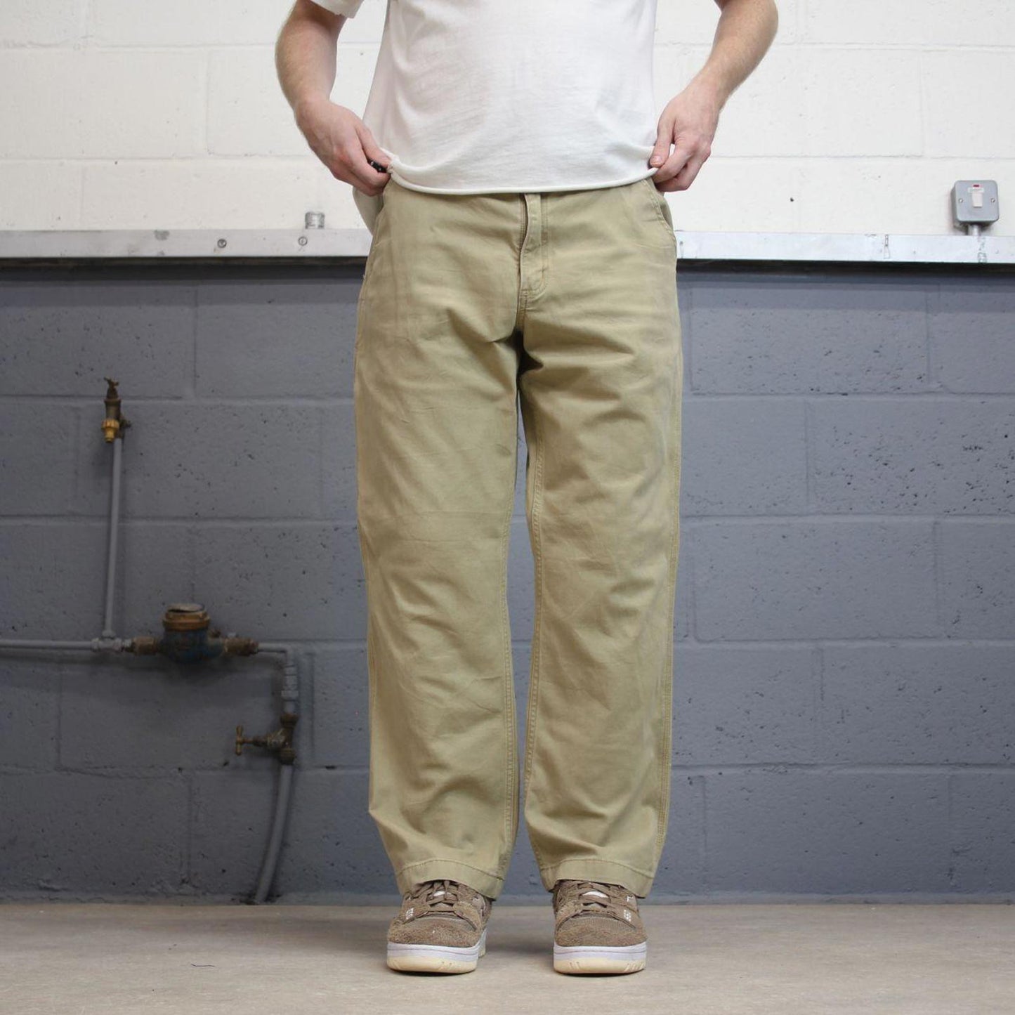 Mens Carhartt carpenter pants W36 L28 tan relaxed 90s style cargos