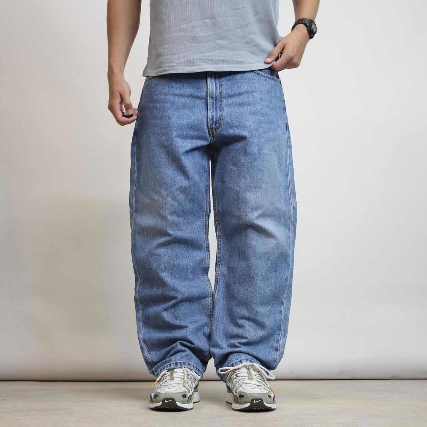 Levis 550 jeans W38 L30 loose blue denim skater style