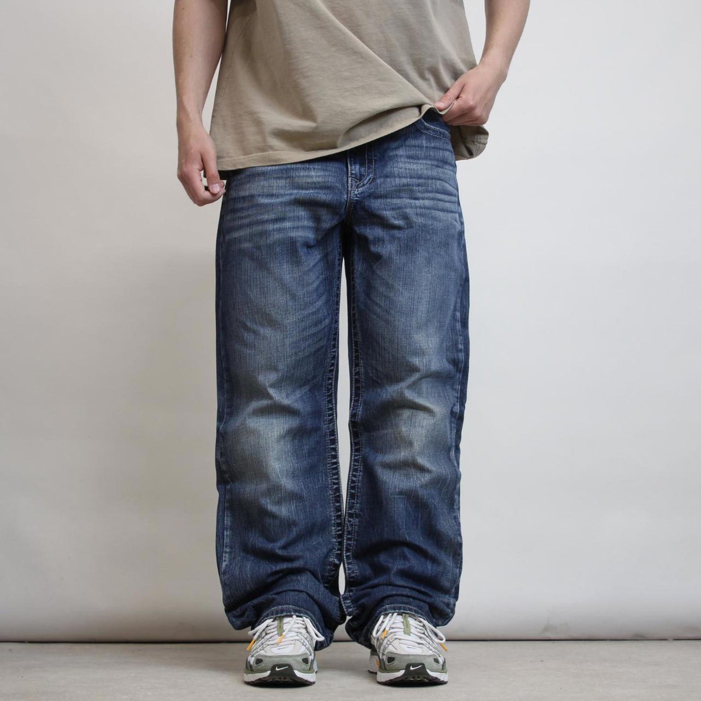 Mens Tin Haul embroidered jeans W38L34 y2k style stich detailing