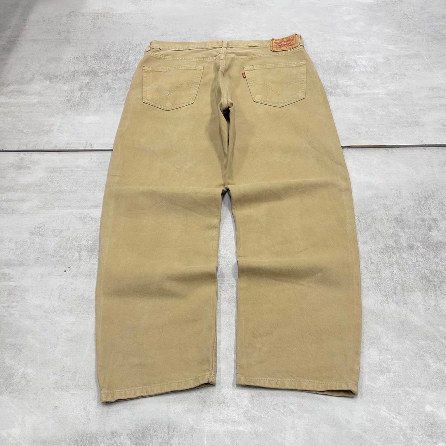 Mens Levis jeans W36 L29 loose relaxed khaki beige relaxed 90s style jeans red tab logo