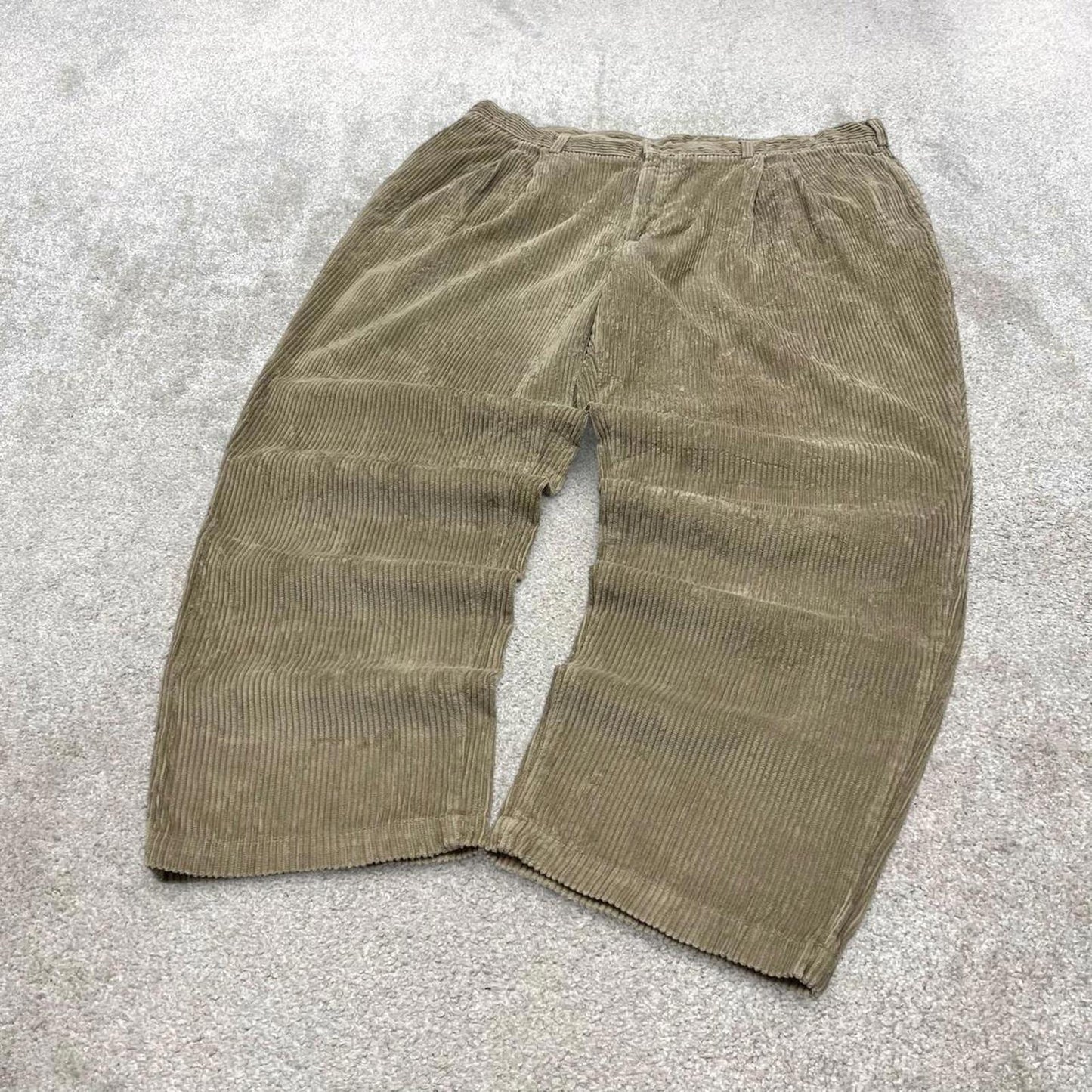 Beige Savane baggy corduroy pants W40L30 loose wide wale jumbo cord trousers 90s skater style