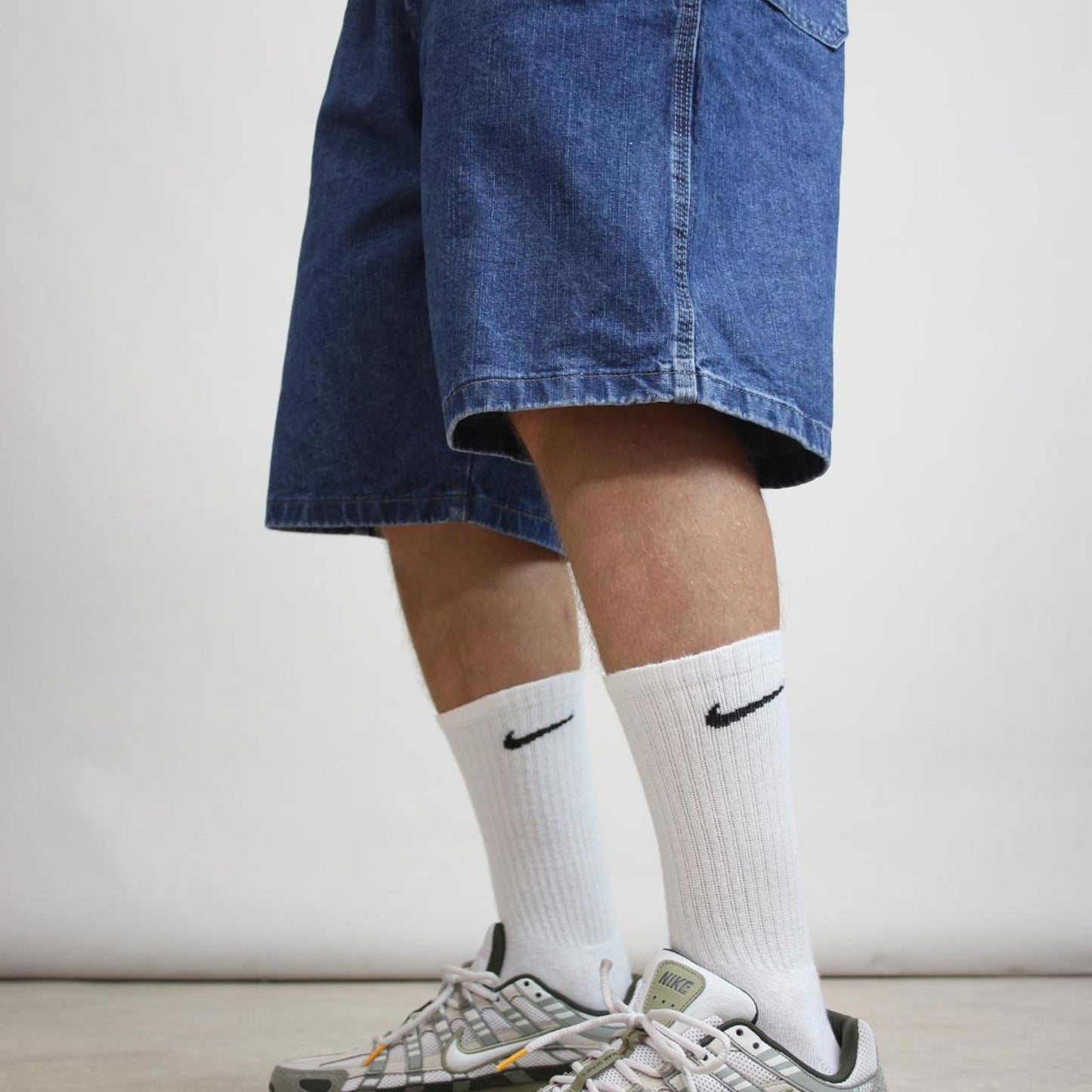 Mens baggy Wrangler carpenter jorts W42