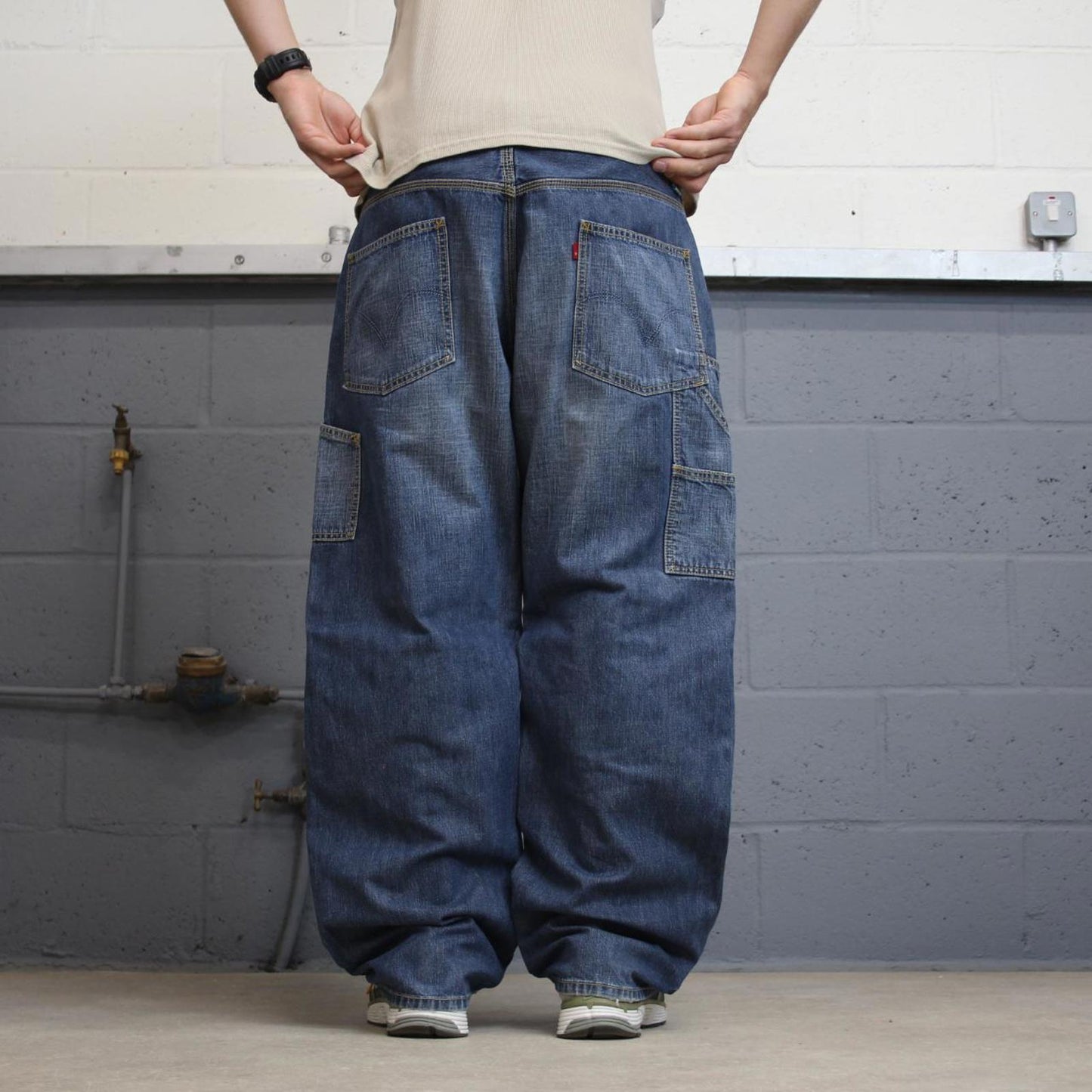 Blue baggy Levis carpenter jeans W38L30 loose skater thick denim 90s style cargos red tab logo