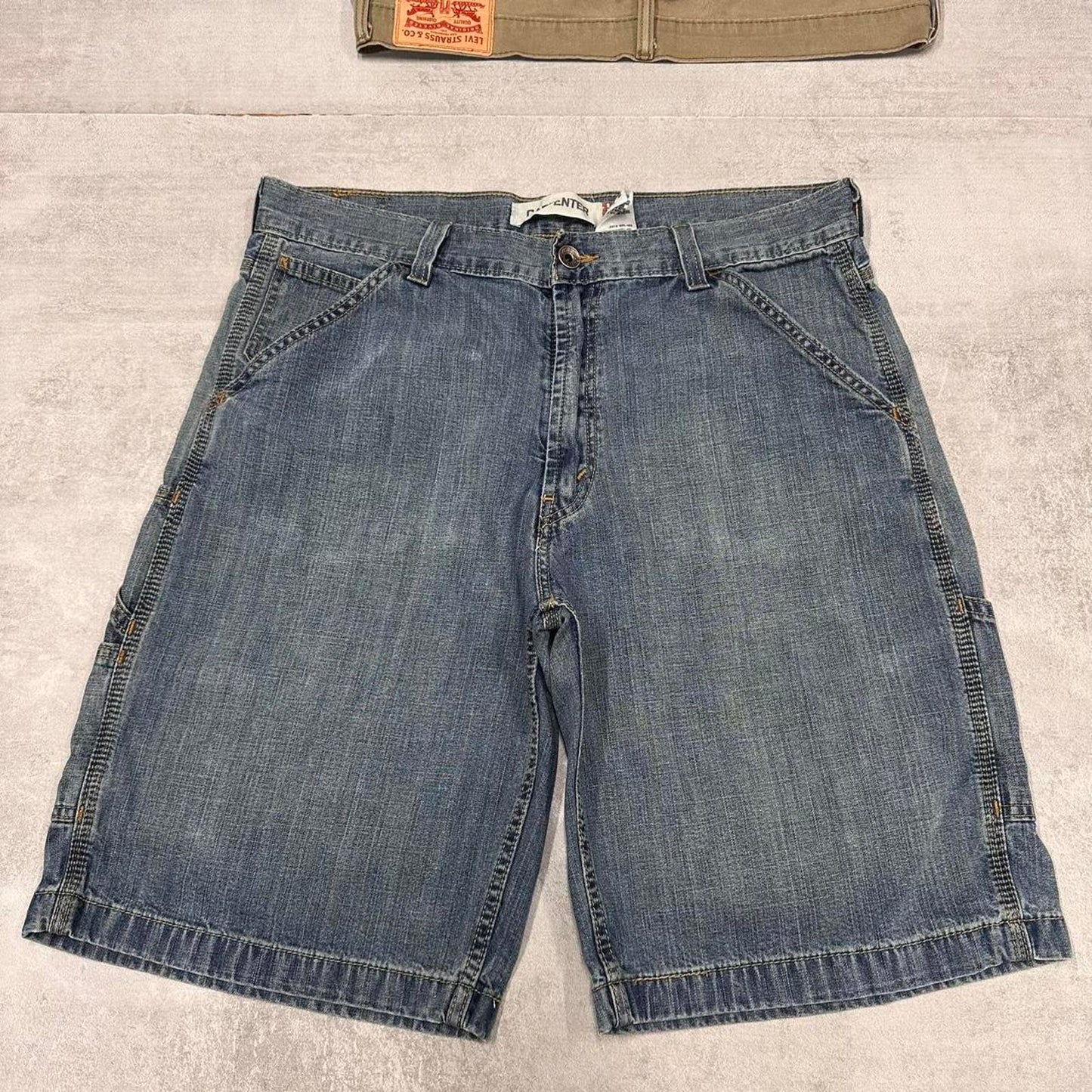 Mens Levi’s denim carpenter shorts W36