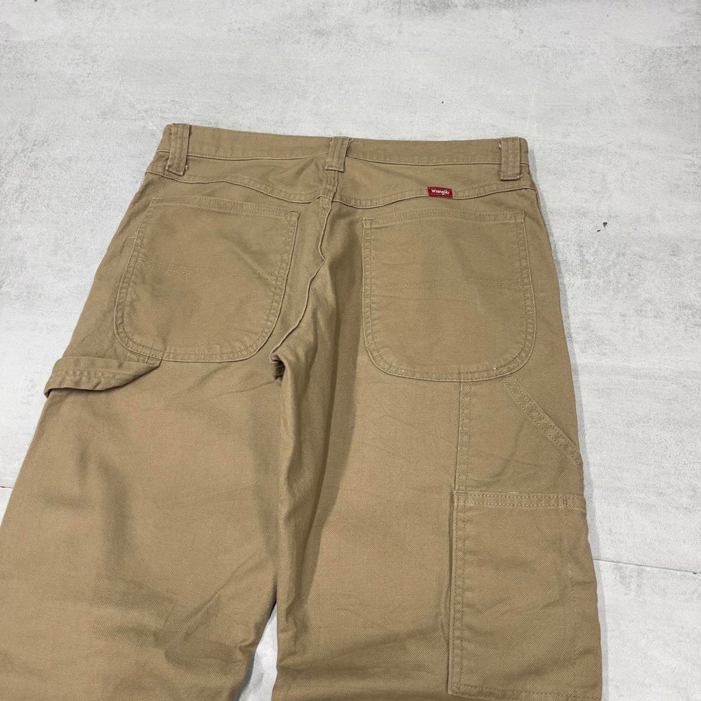Tan Wrangler carpenter pants W32L32 loose cargo skater style jeans