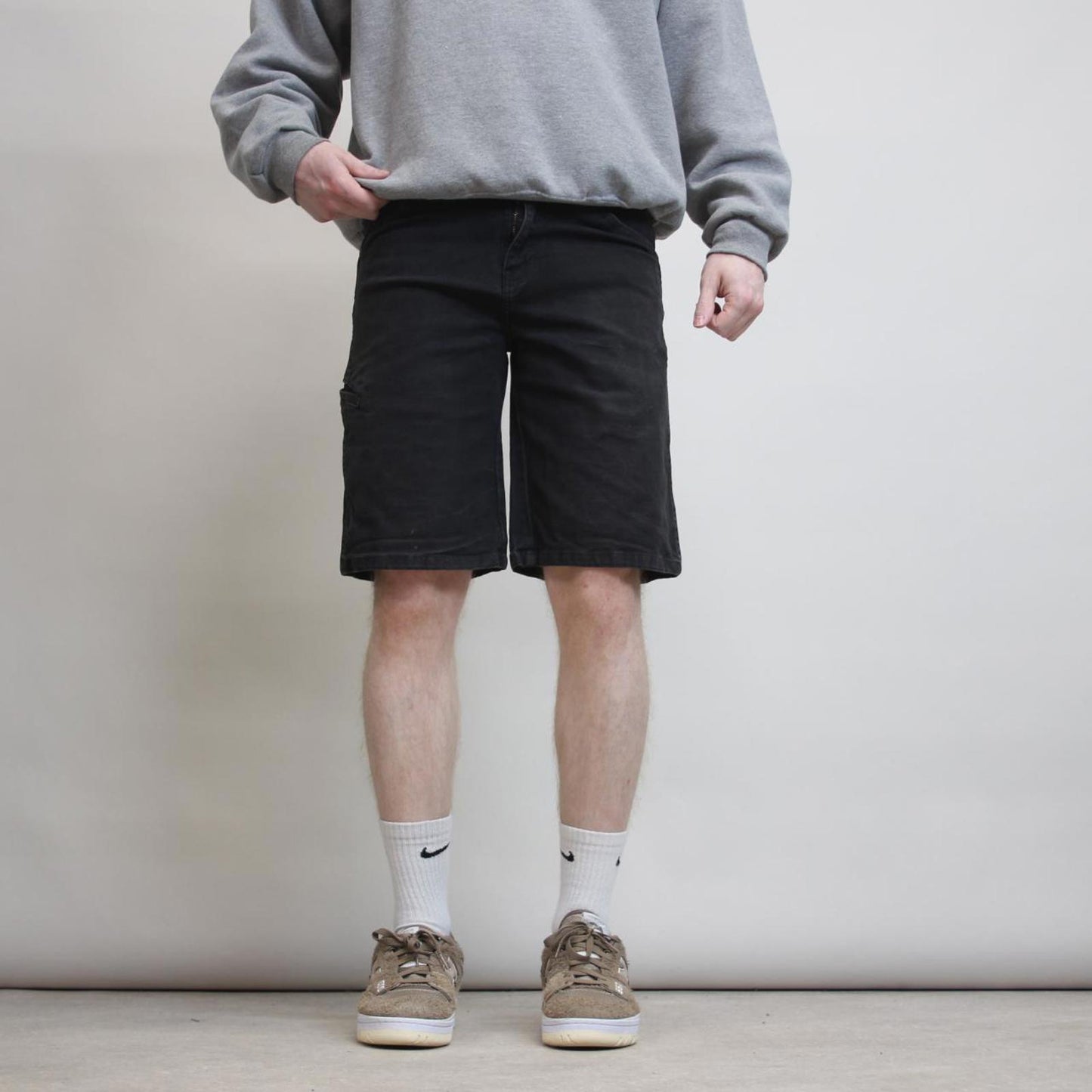 Mens BLACK Dickies carpenter jorts W30