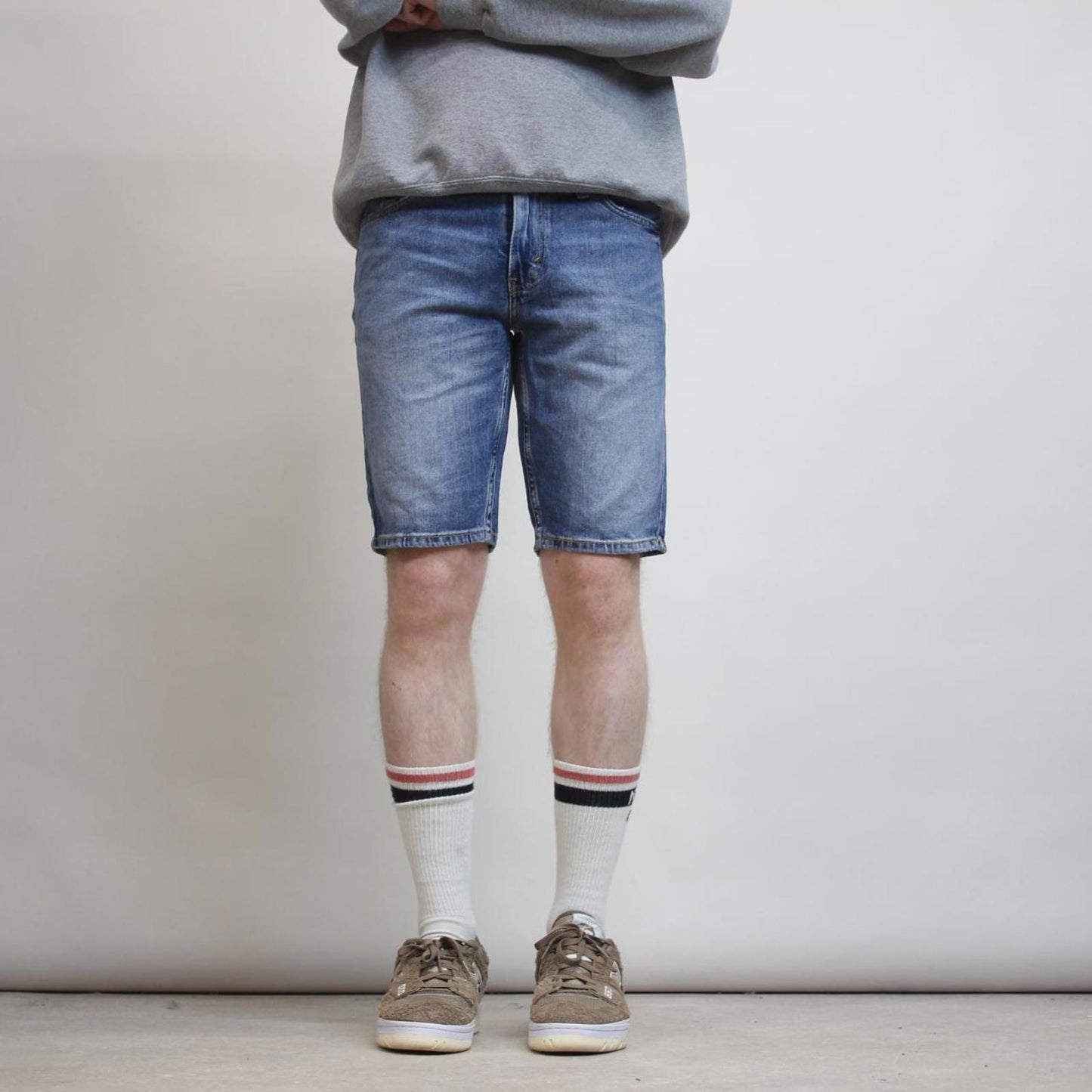 Mens Levi’s jorts W30