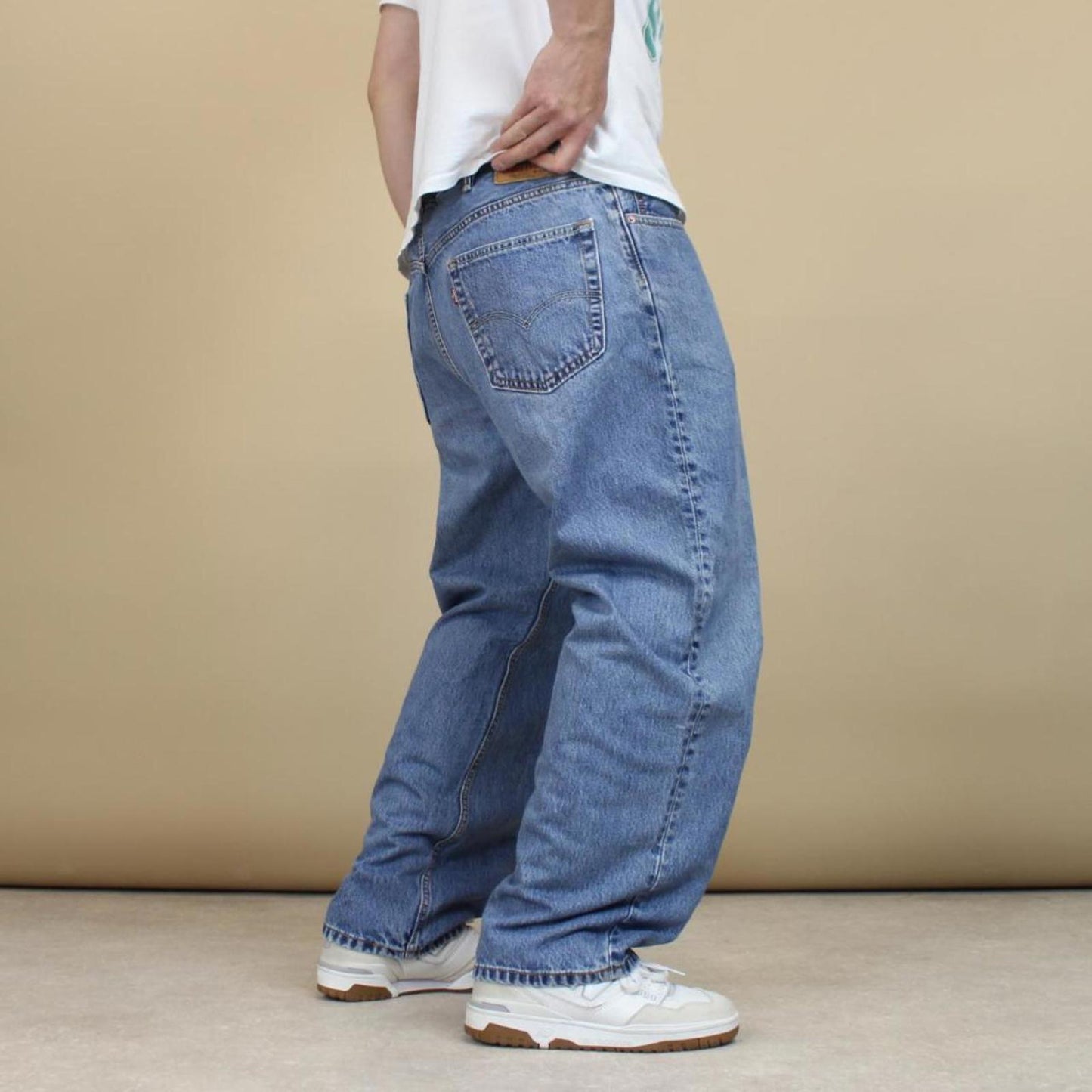 Loose blue Levi's 550 jeans W40 L30