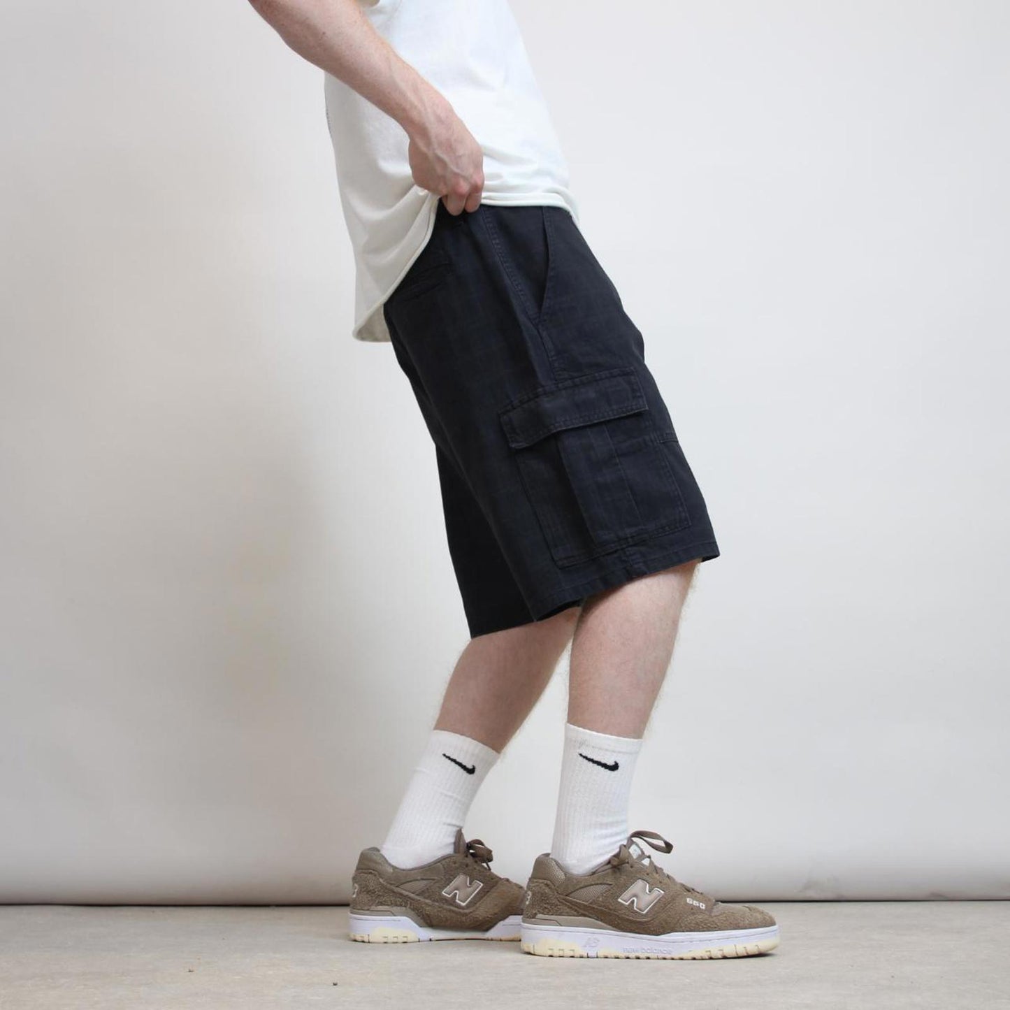 Checkered Wrangler cargo shorts W34