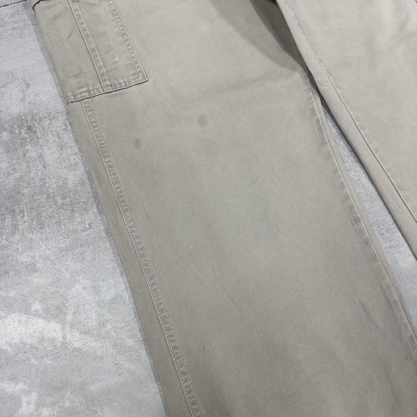 Beige Wrangler carpenter pants W44L29 loose cargo skater style trousers