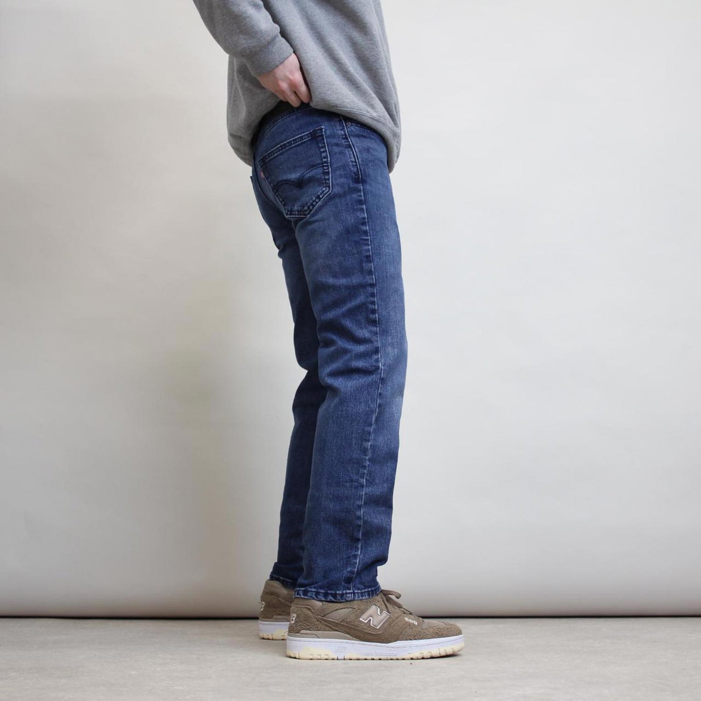 Blue Levi's 550 jeans W30