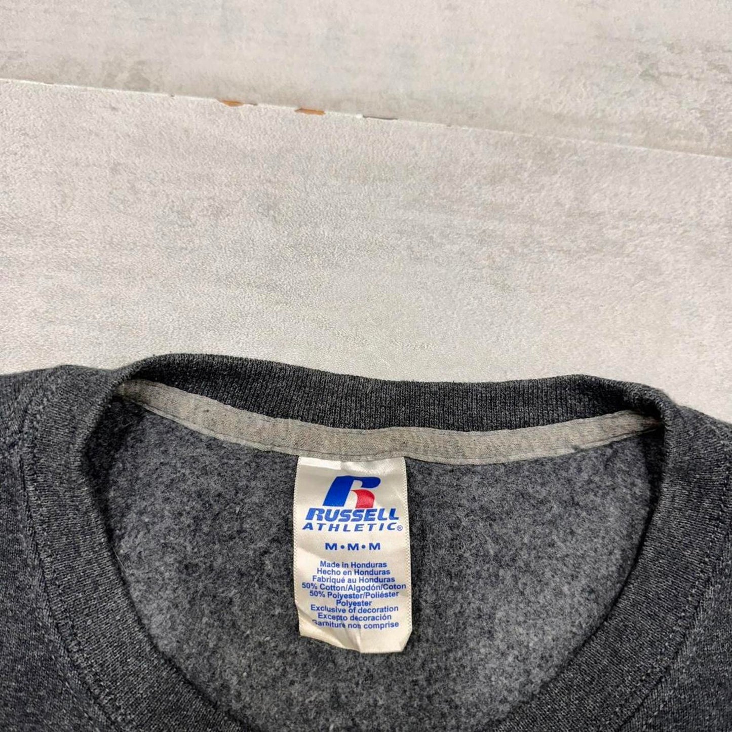 Grey vintage Russell sweatshirt M